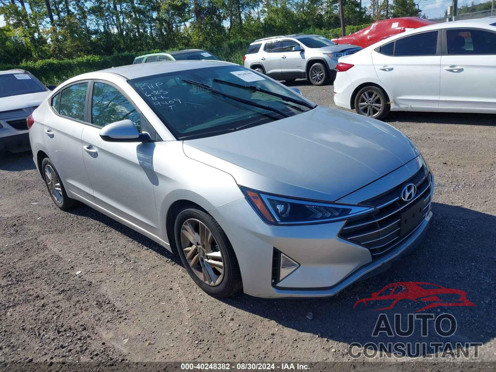 HYUNDAI ELANTRA 2019 - 5NPD84LF8KH429409