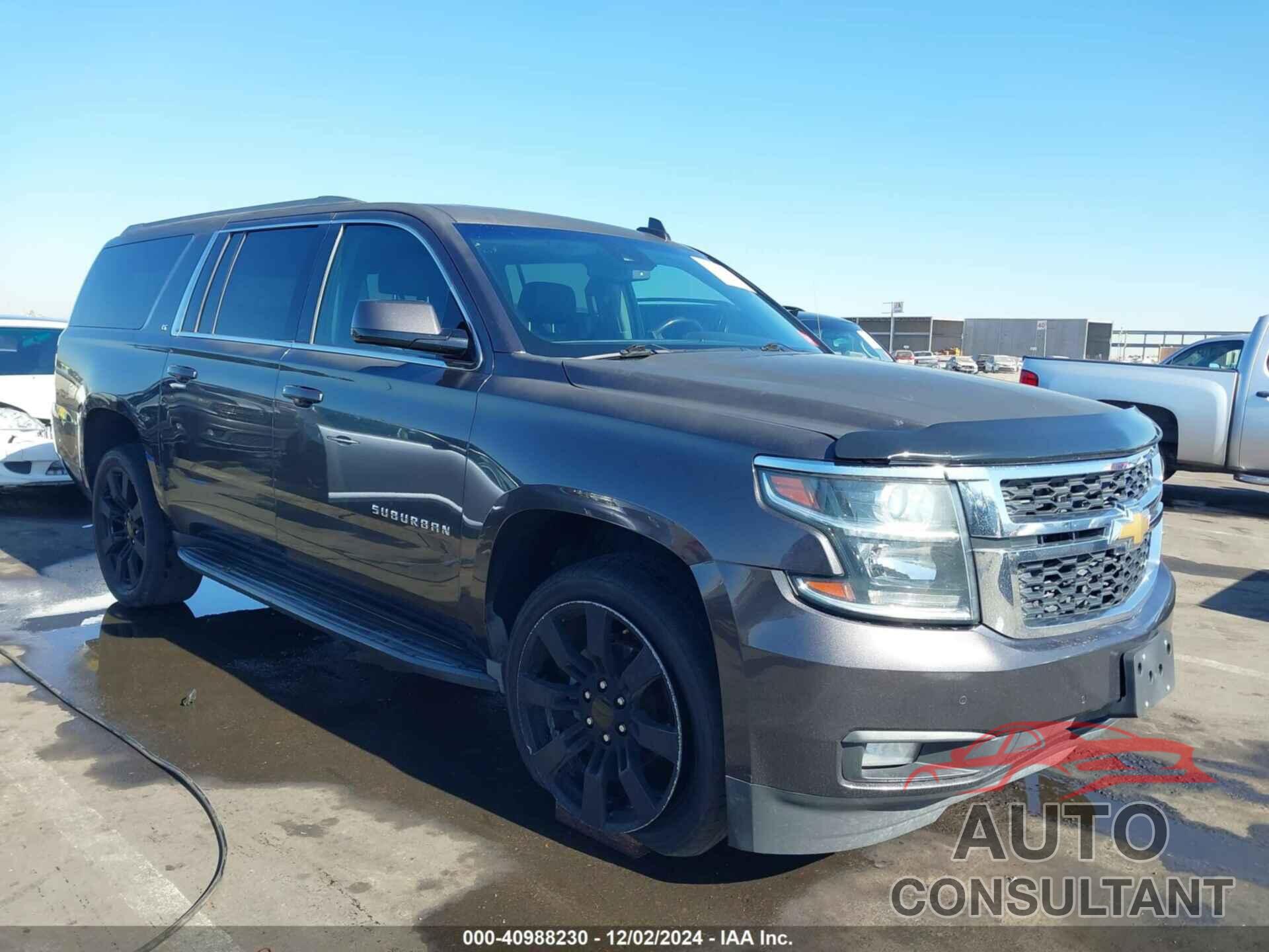 CHEVROLET SUBURBAN 2017 - 1GNSCHKC9HR172435