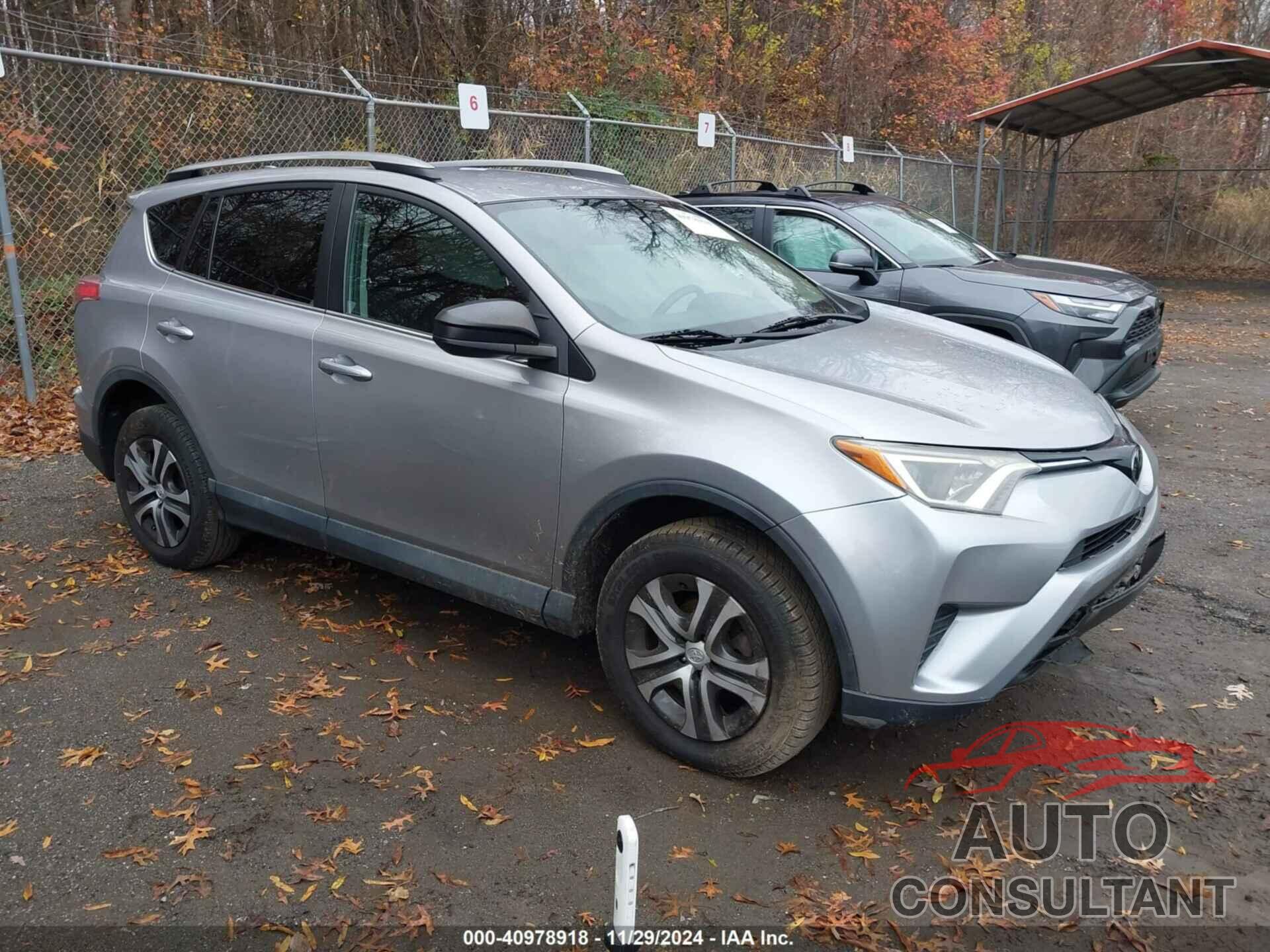TOYOTA RAV4 2017 - 2T3ZFREV6HW318405