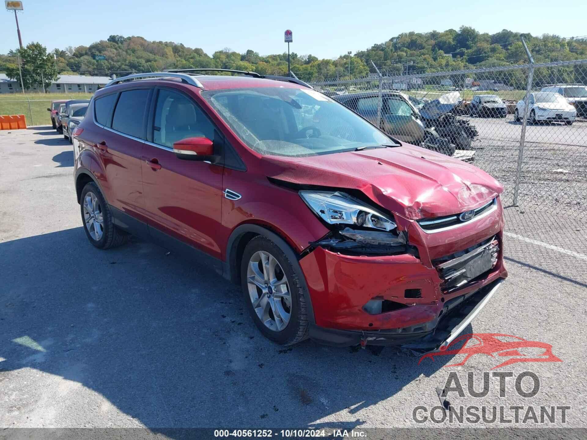 FORD ESCAPE 2015 - 1FMCU0J95FUB61746