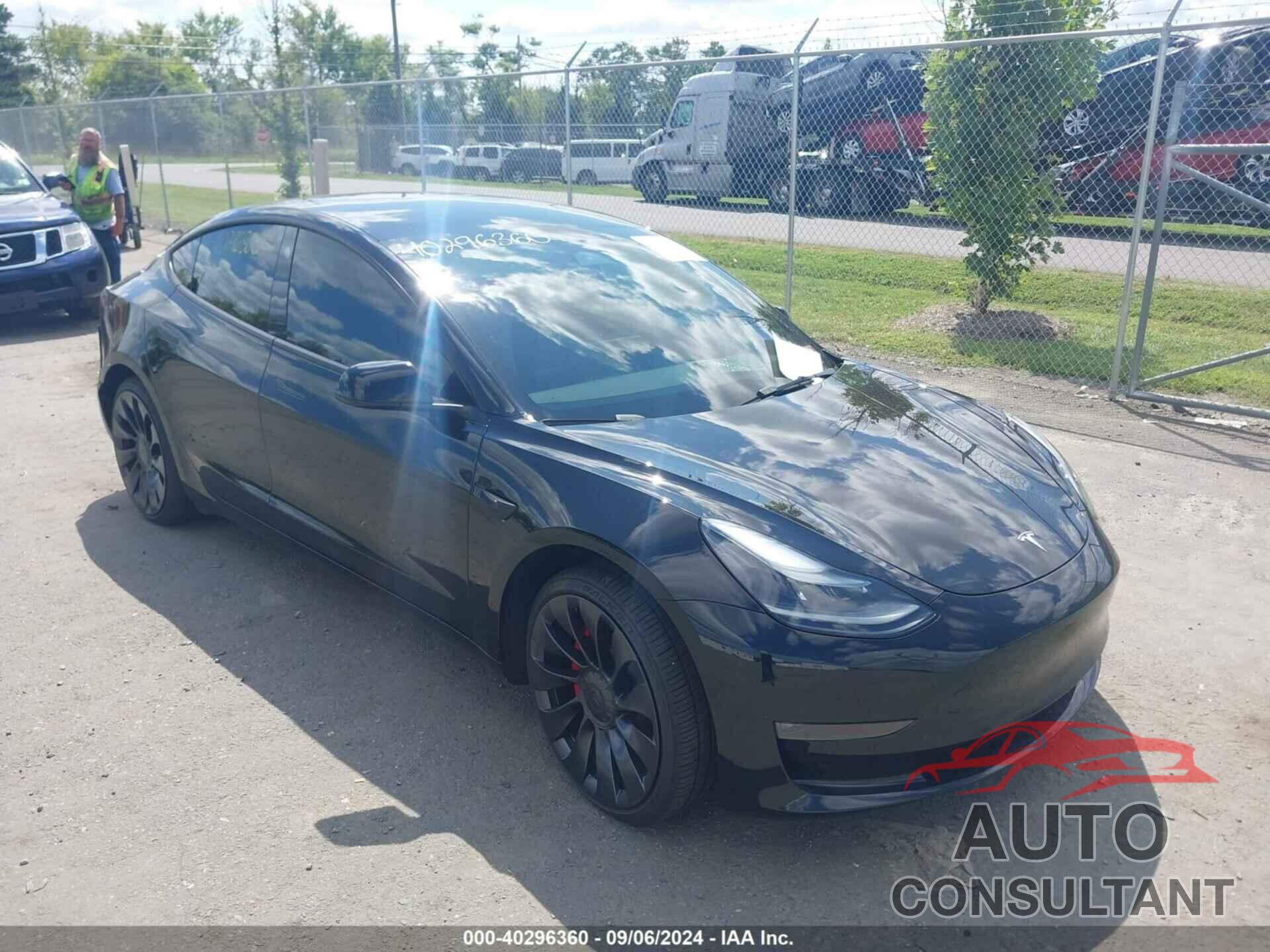 TESLA MODEL 3 2022 - 5YJ3E1EC4NF258523