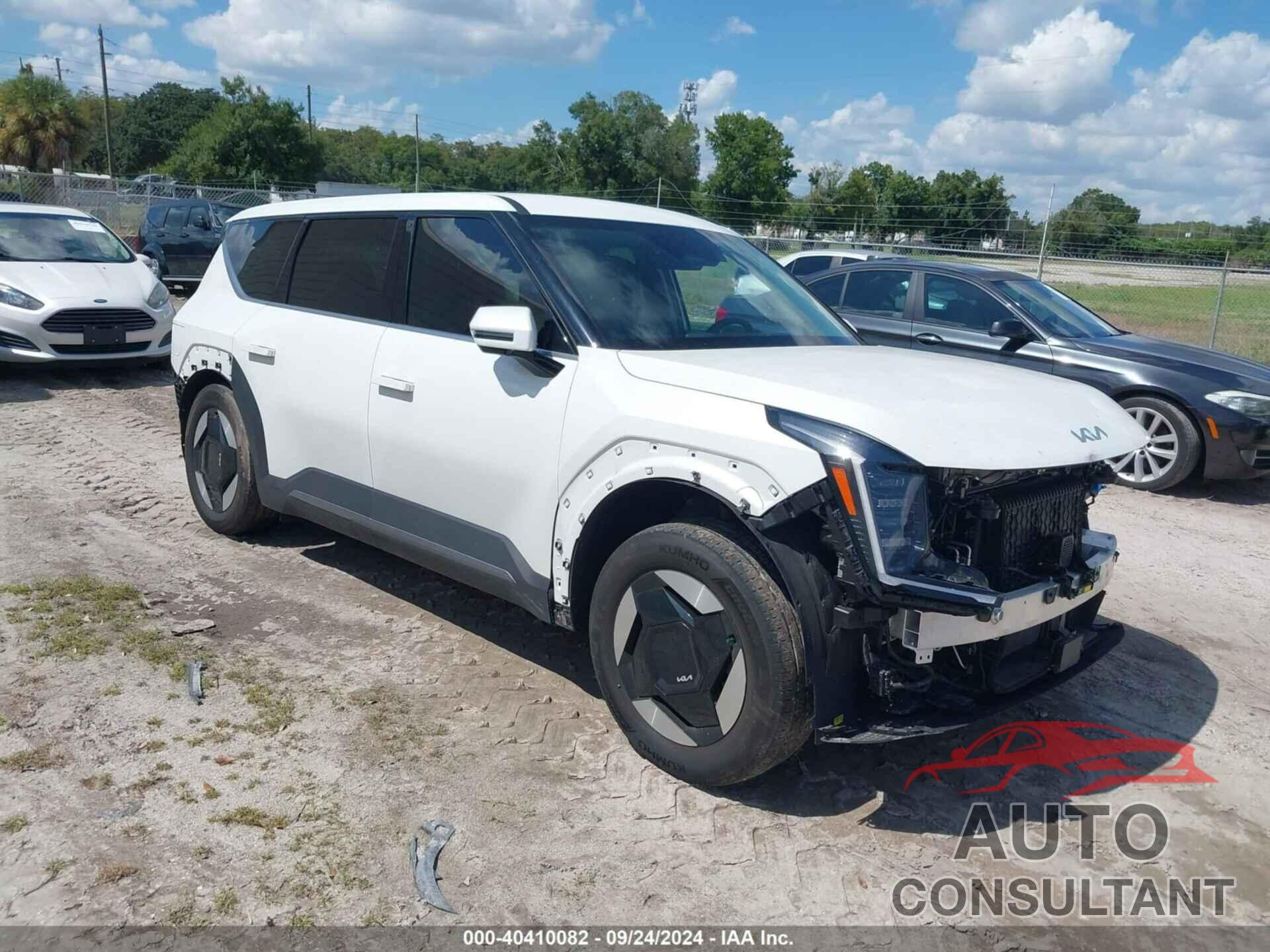 KIA EV9 2024 - KNDAA5S26R6018915