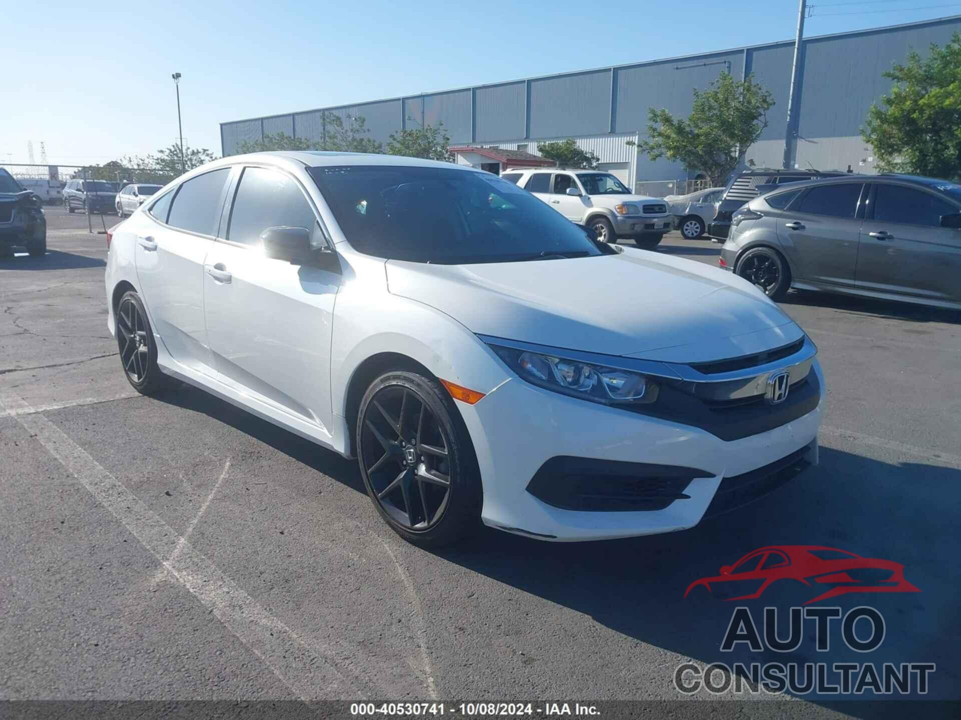 HONDA CIVIC 2018 - 19XFC2F71JE205319