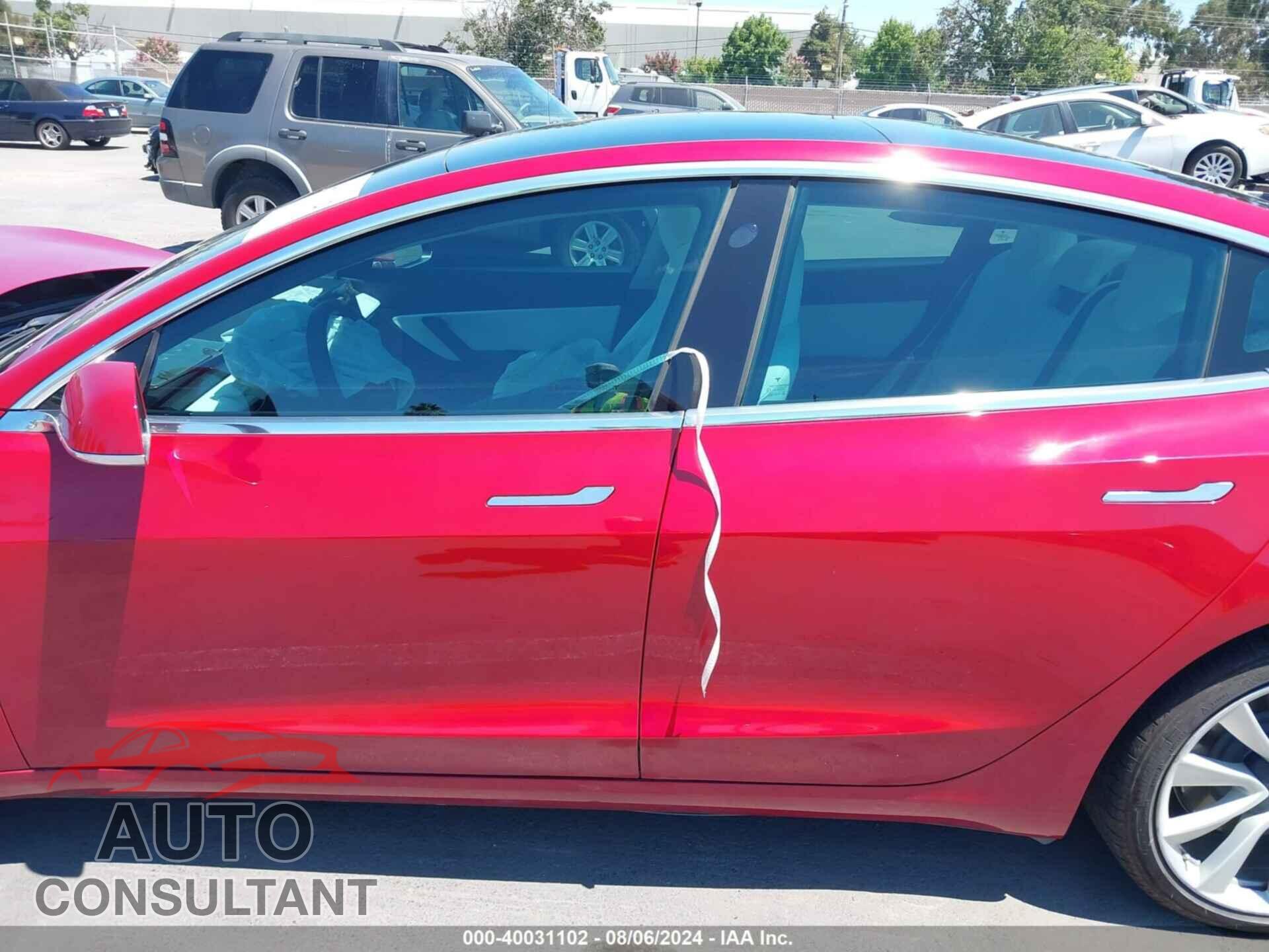 TESLA MODEL 3 2019 - 5YJ3E1EB9KF450877