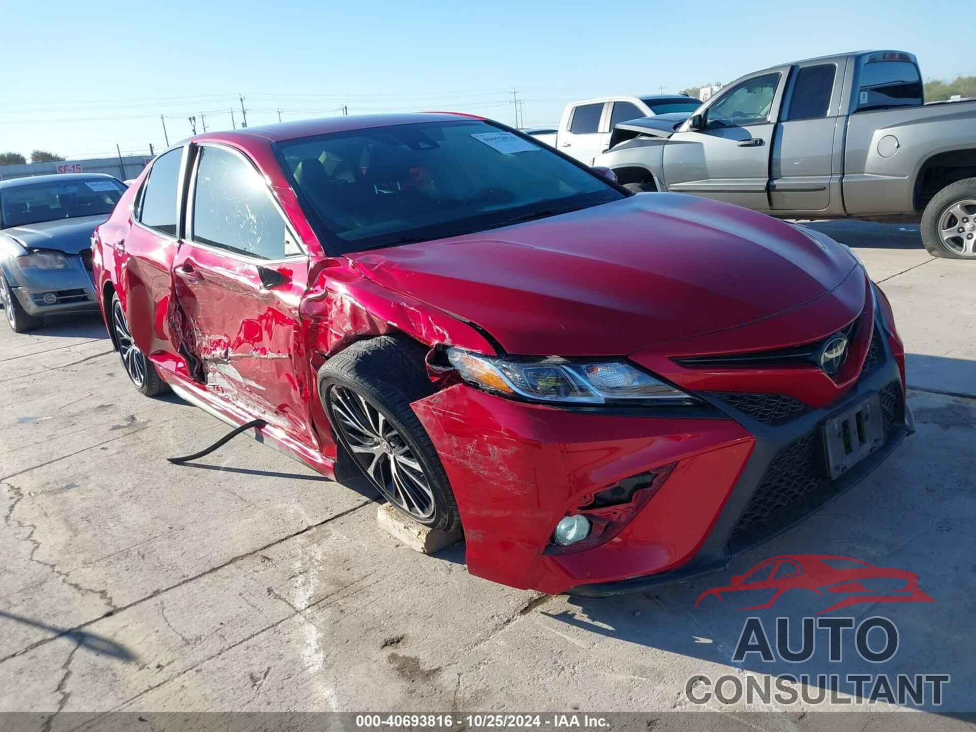 TOYOTA CAMRY 2020 - 4T1G11AKXLU375078