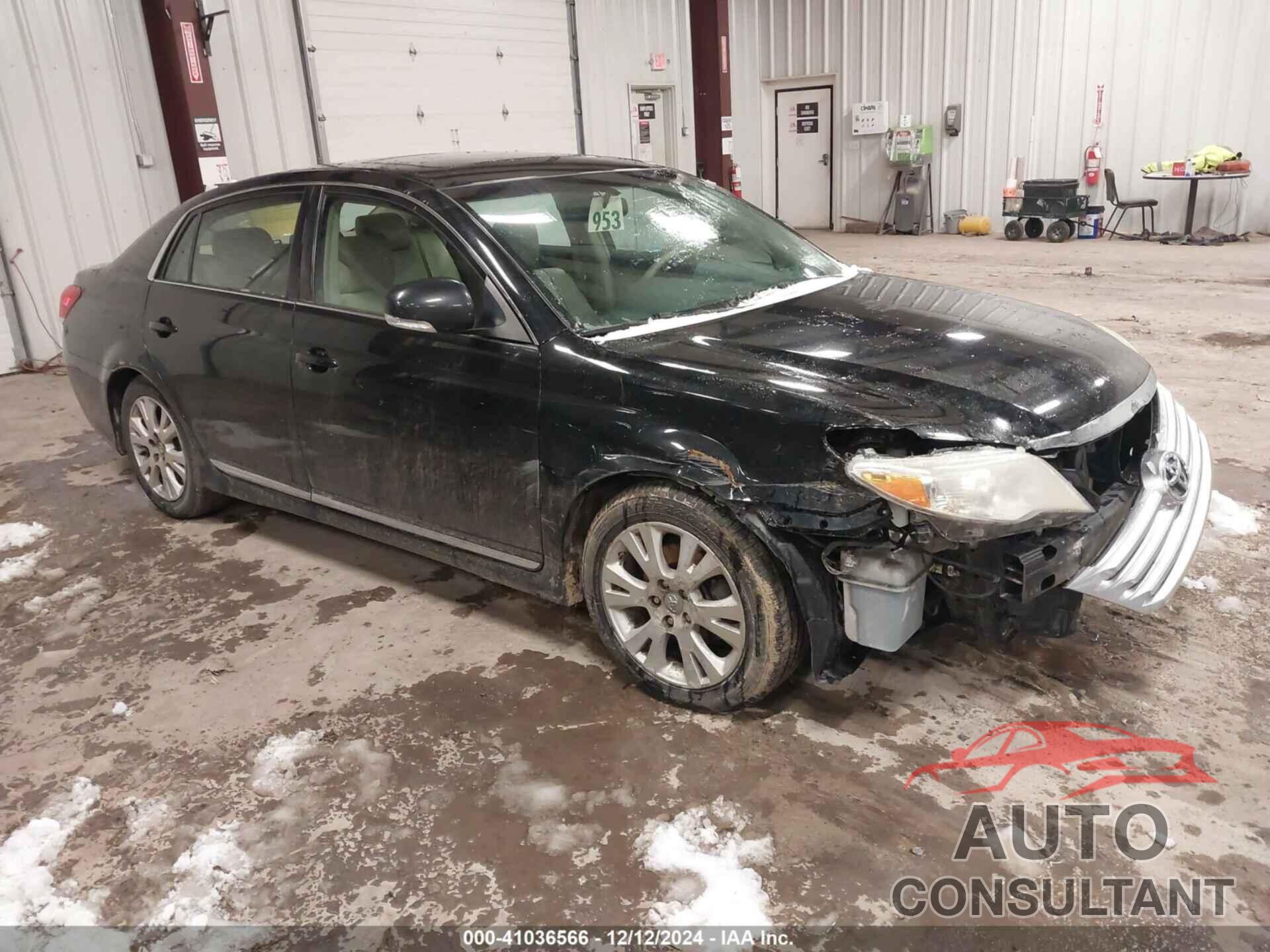 TOYOTA AVALON 2011 - 4T1BK3DB5BU413930