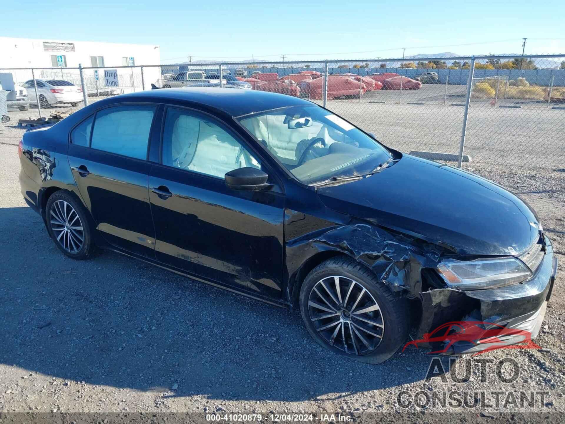 VOLKSWAGEN JETTA 2015 - 3VWD17AJ4FM345372