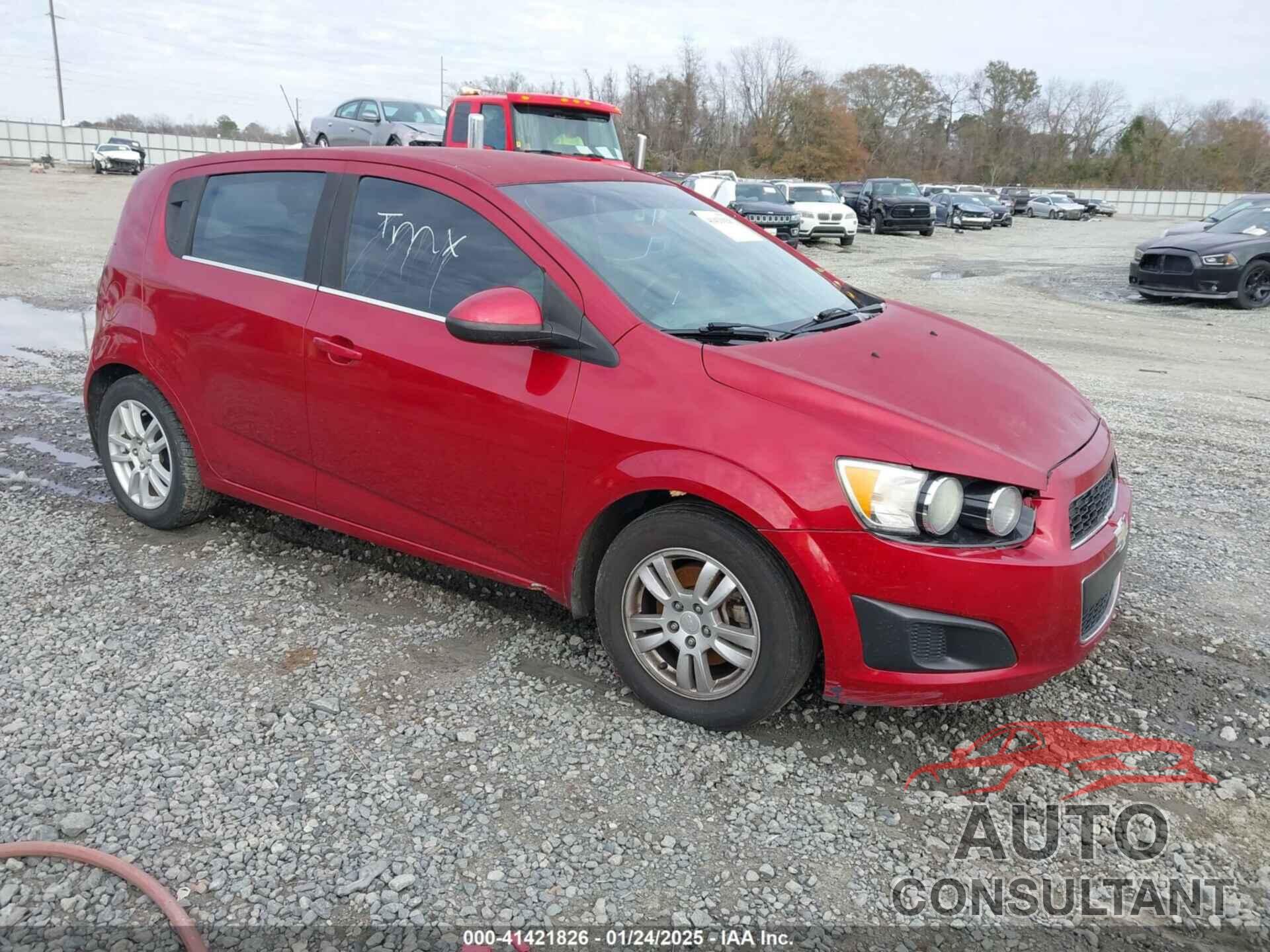 CHEVROLET SONIC 2013 - 1G1JC6SH6D4119454