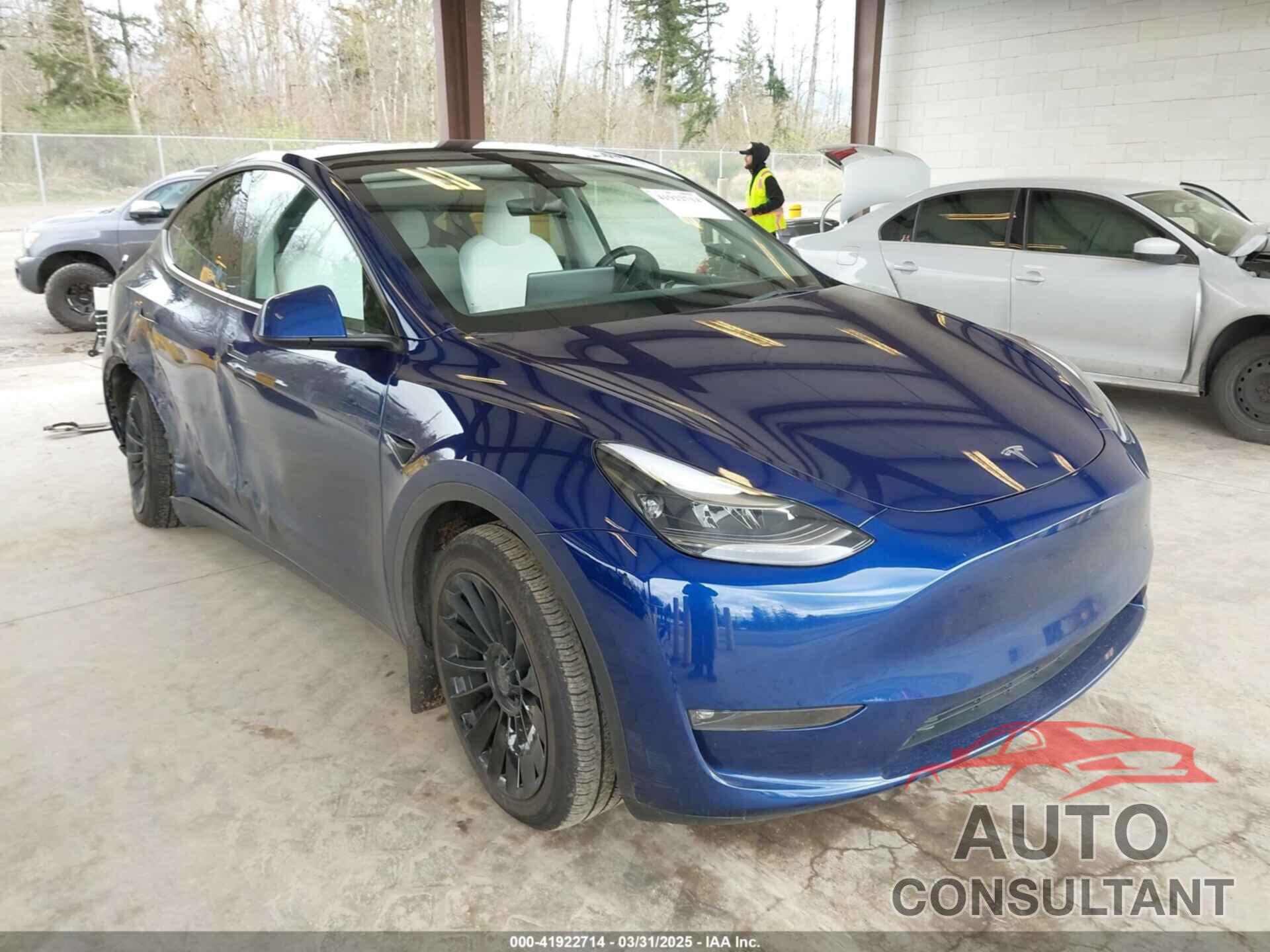 TESLA MODEL Y 2023 - 7SAYGDEEXPF621397