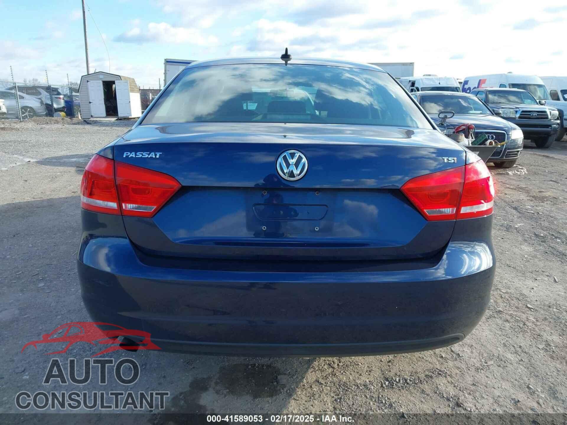 VOLKSWAGEN PASSAT 2015 - 1VWAT7A32FC044163