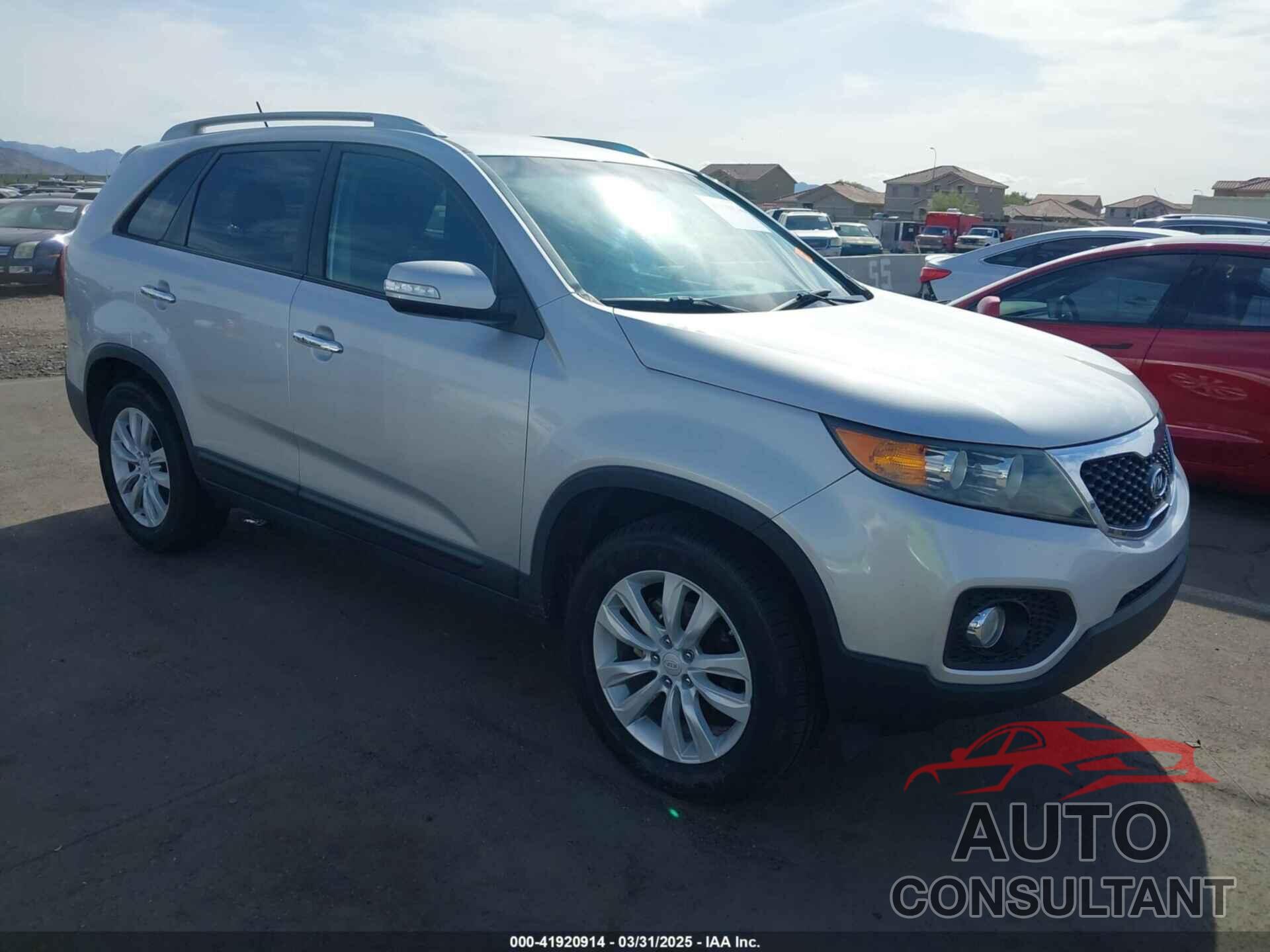 KIA SORENTO 2011 - 5XYKU3A12BG076595