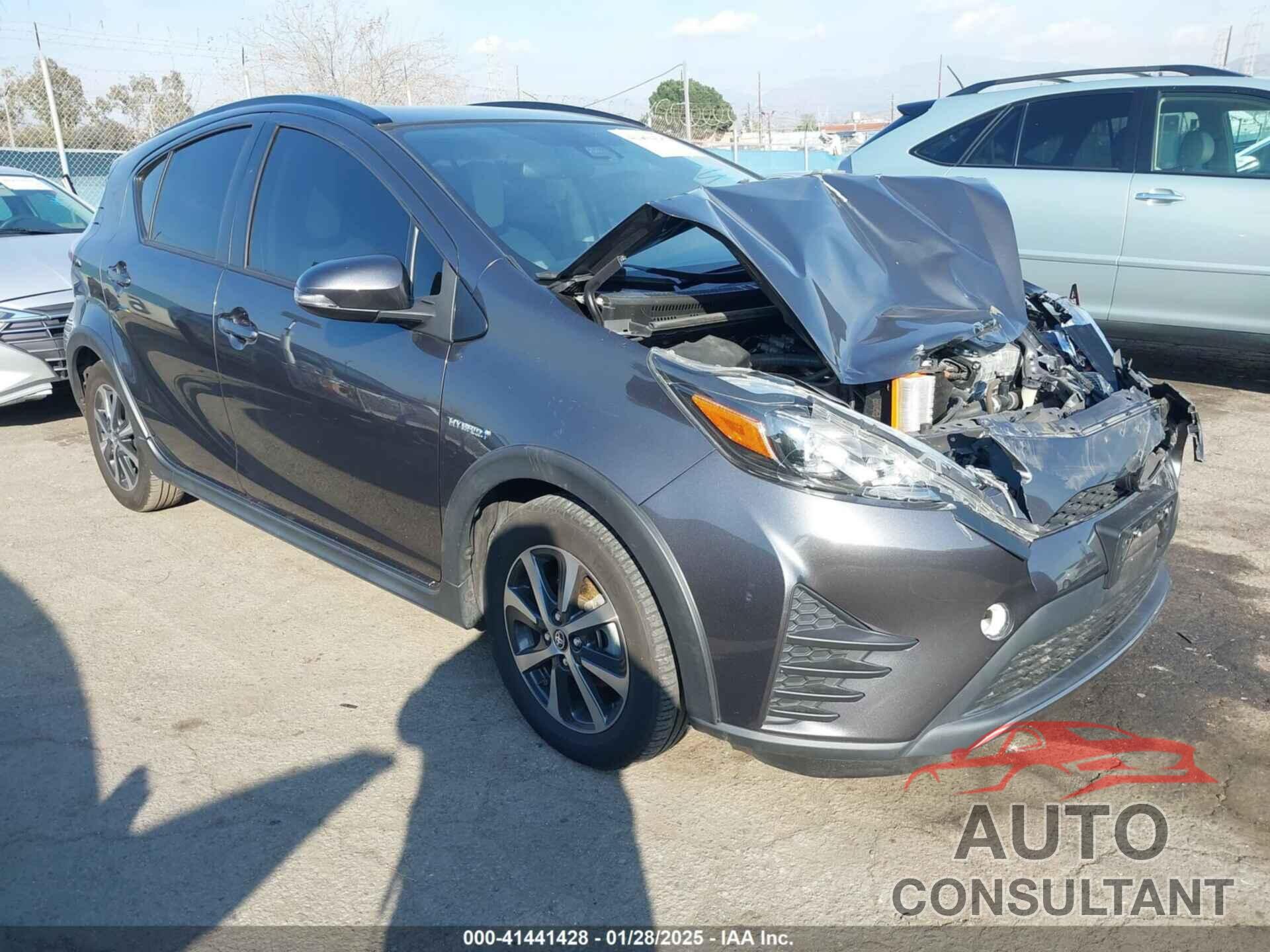 TOYOTA PRIUS C 2018 - JTDKDTB37J1620071