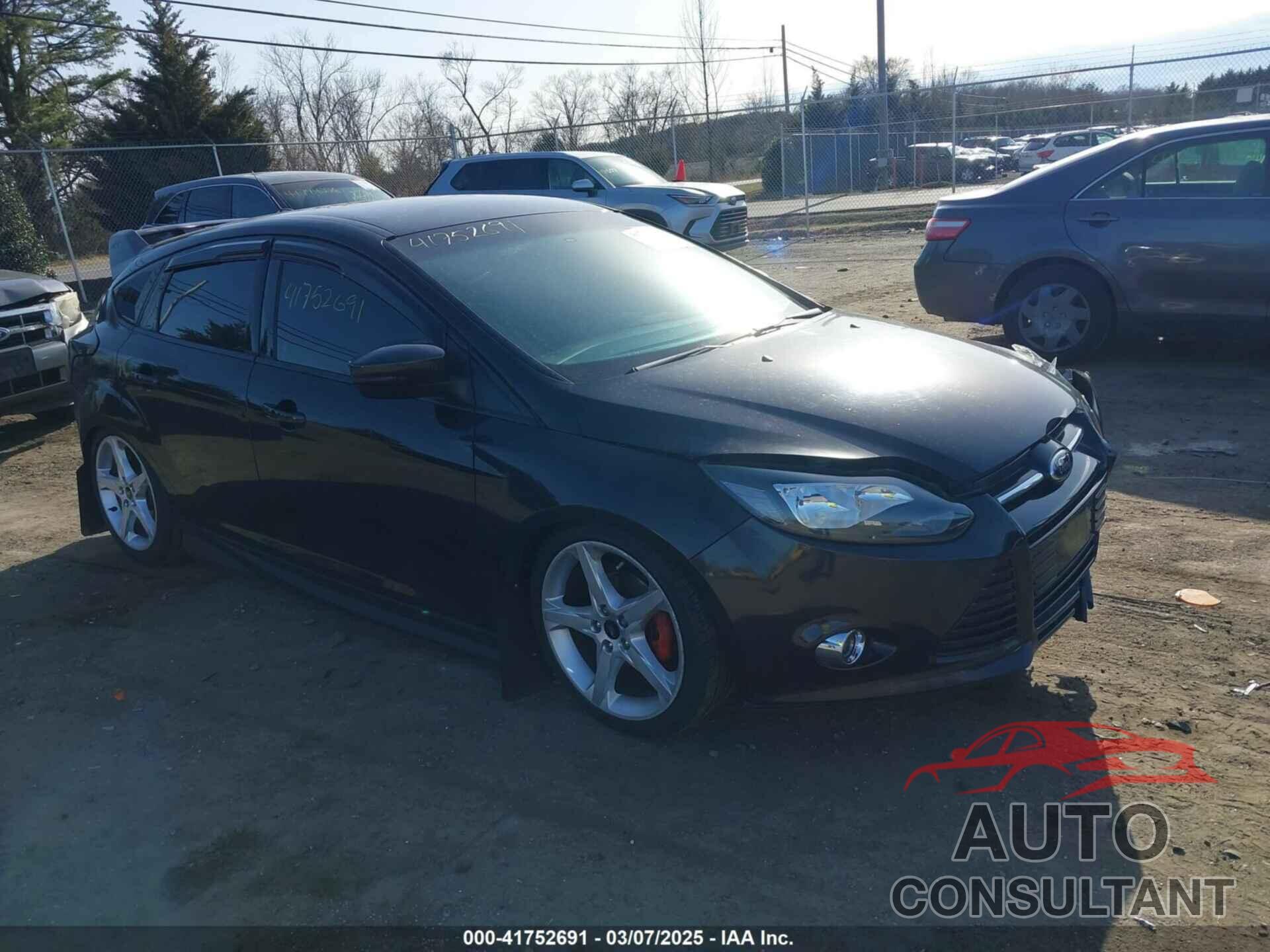 FORD FOCUS 2012 - 1FAHP3N27CL468651