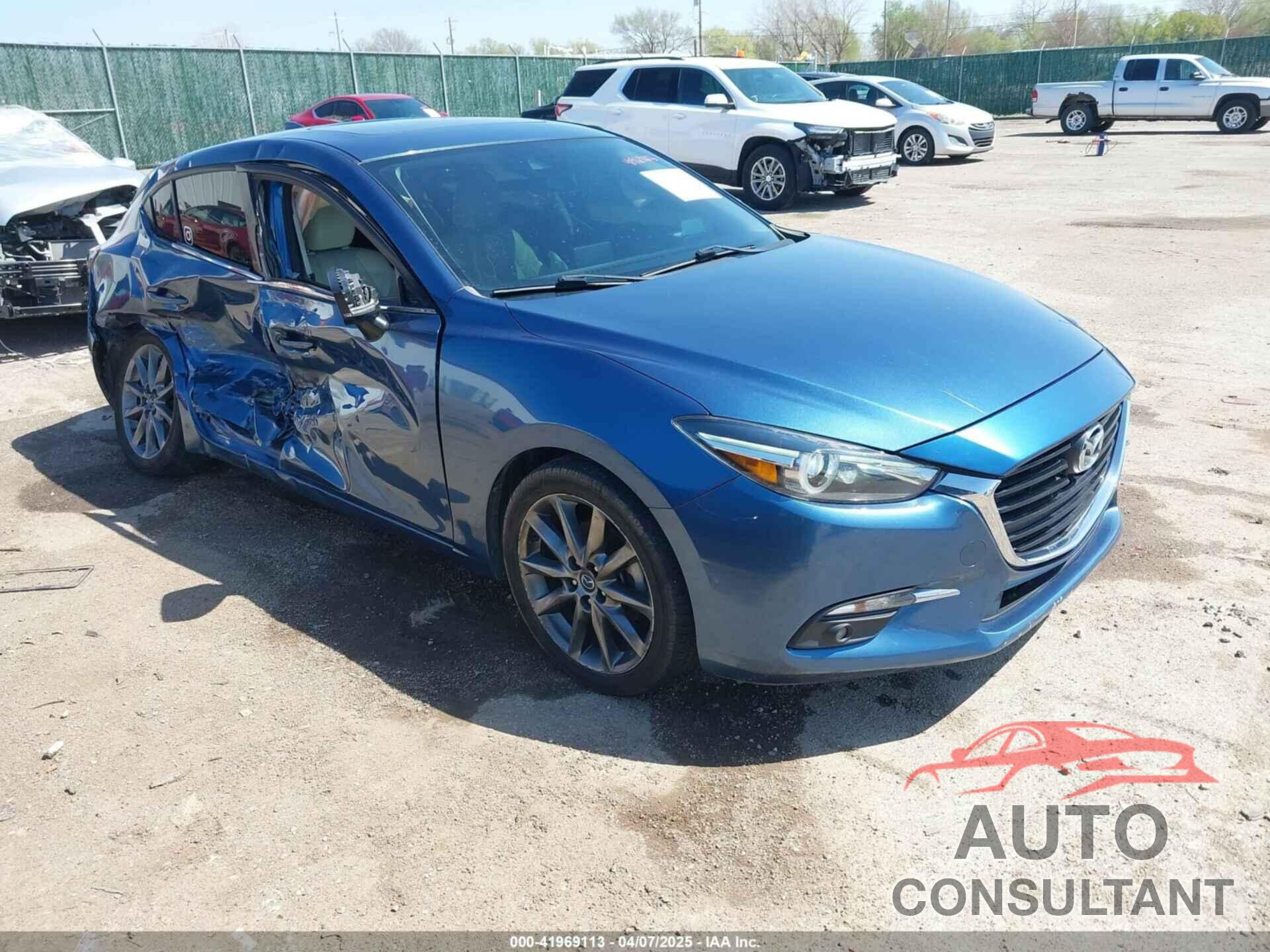 MAZDA MAZDA3 2018 - 3MZBN1M39JM171278