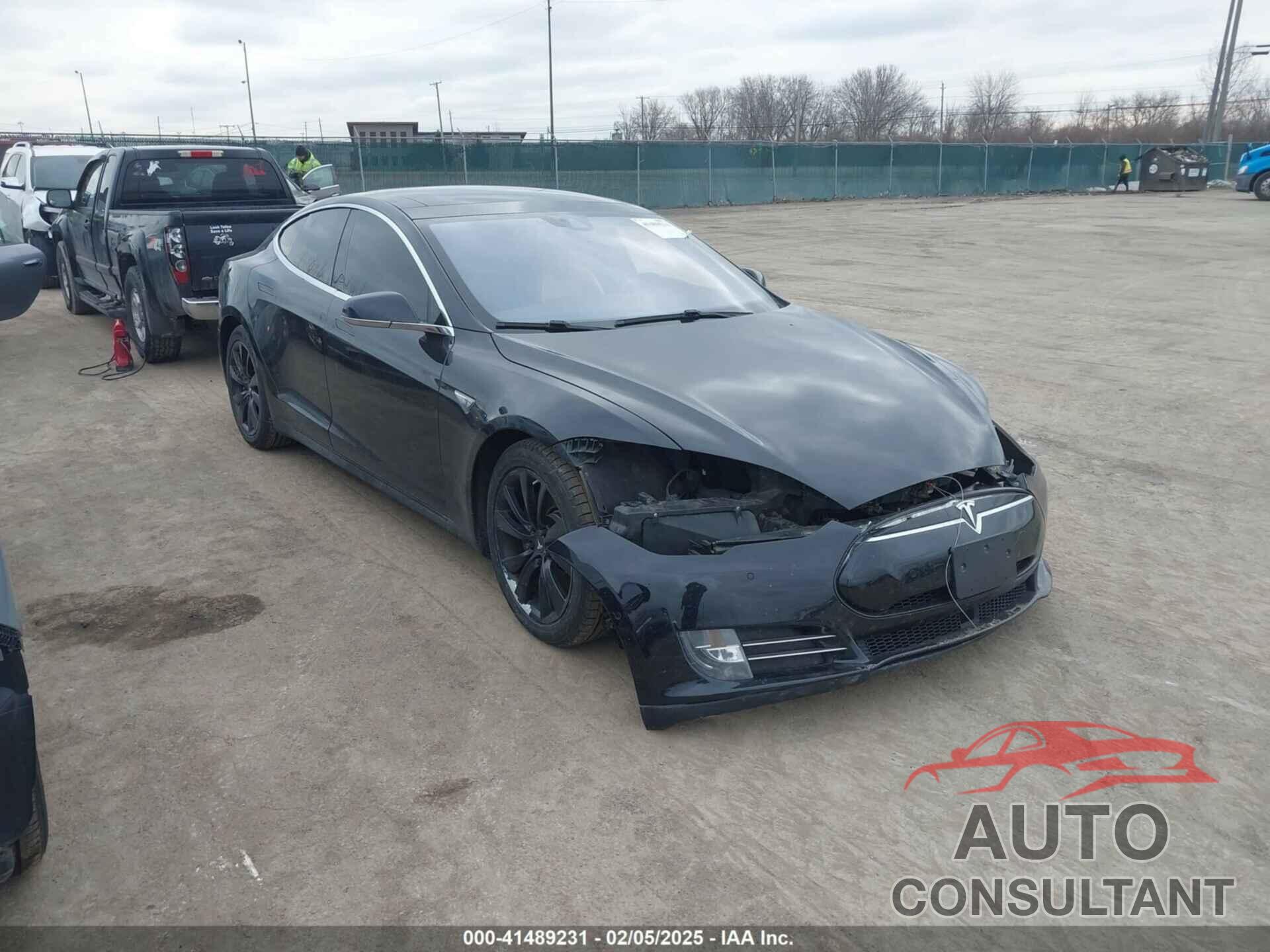 TESLA MODEL S 2015 - 5YJSA1E23FF118463