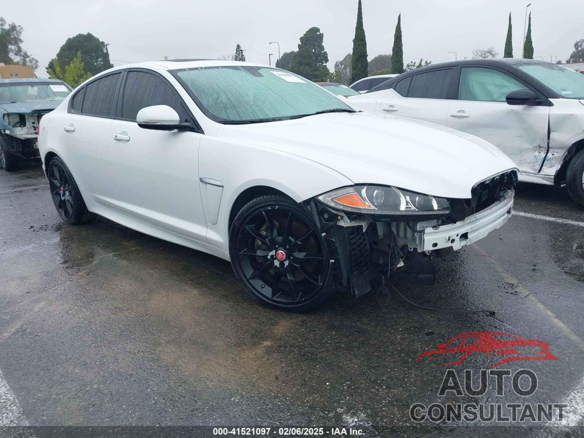 JAGUAR XF 2015 - SAJWA0F70F8U62534