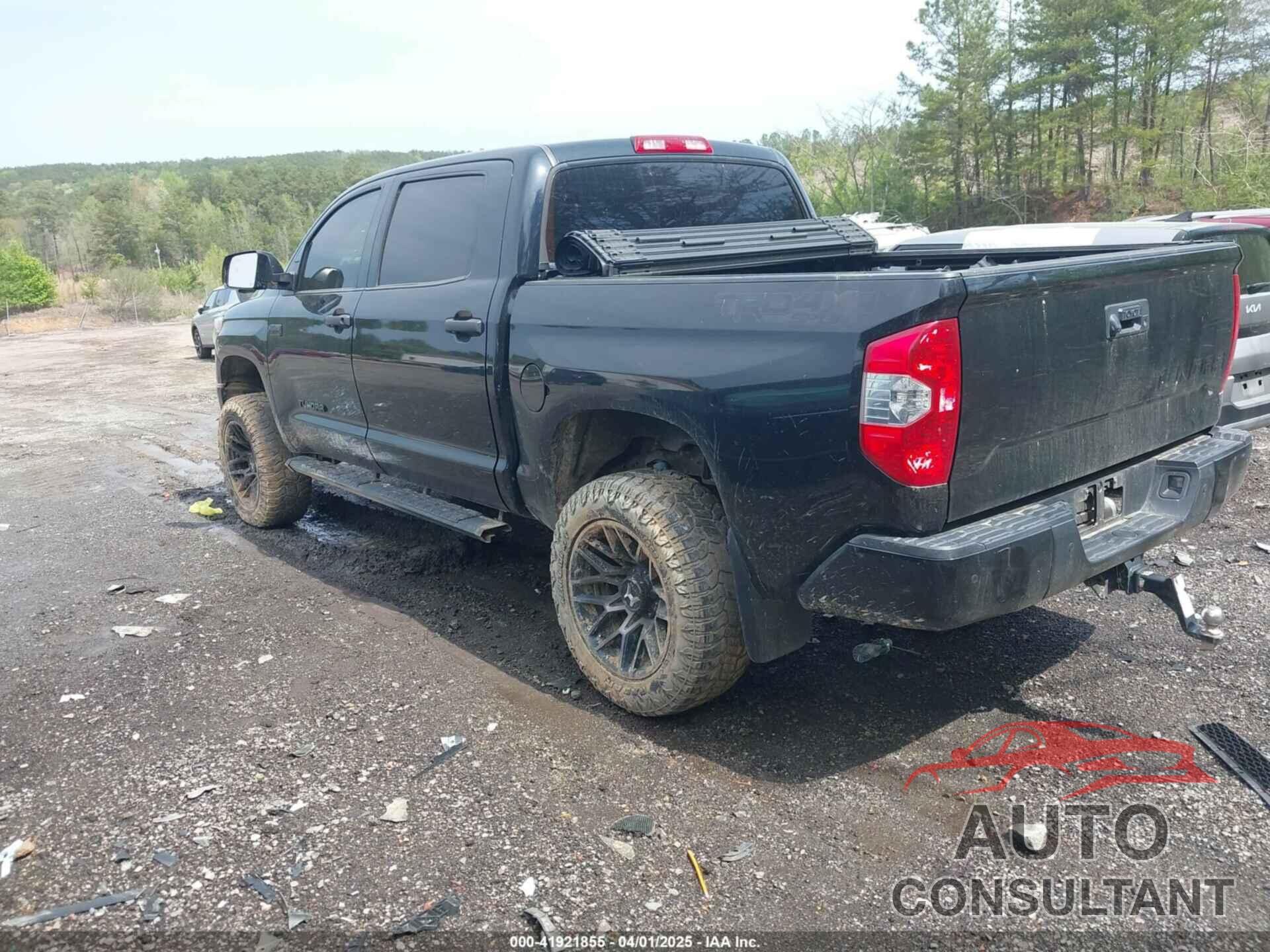 TOYOTA TUNDRA 2018 - 5TFDW5F18JX715775