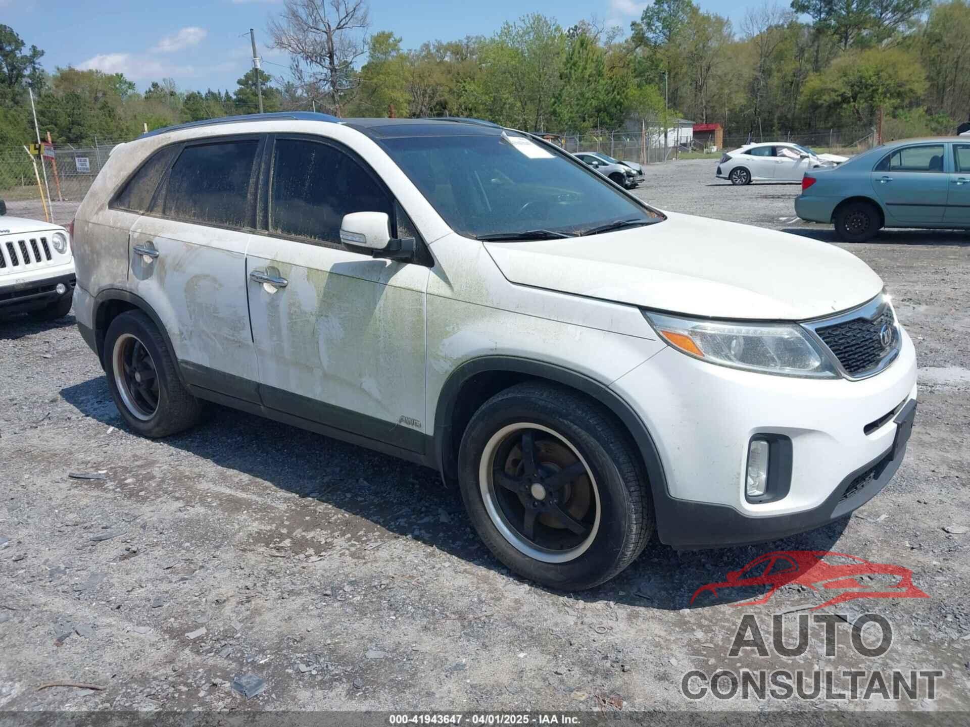 KIA SORENTO 2015 - 5XYKUDA79FG641585