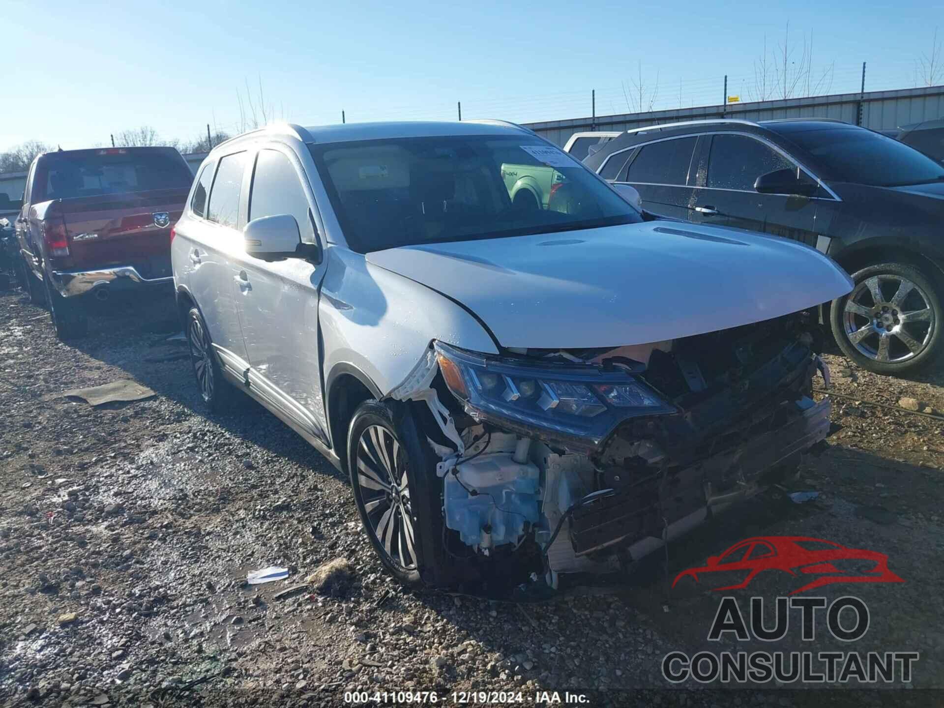 MITSUBISHI OUTLANDER 2019 - JA4AD3A39KZ053212