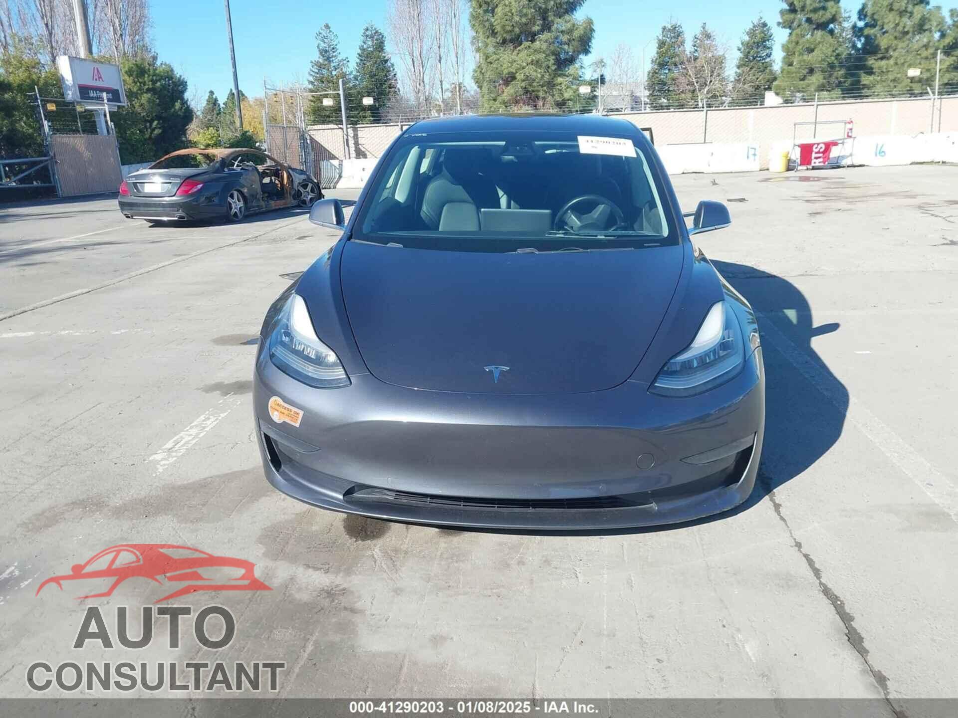 TESLA MODEL 3 2019 - 5YJ3E1EA3KF322500