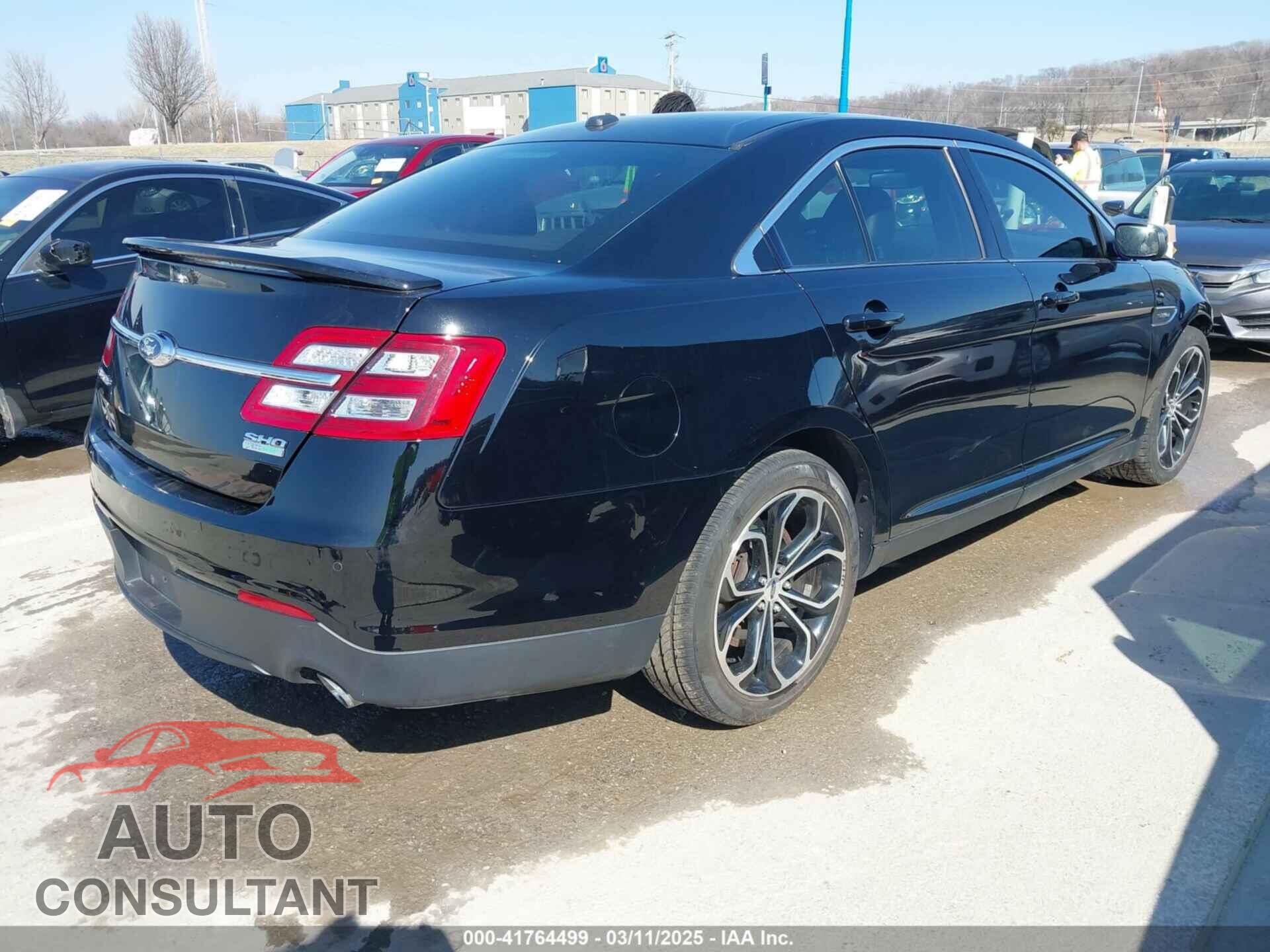 FORD TAURUS 2017 - 1FAHP2KT5HG103473