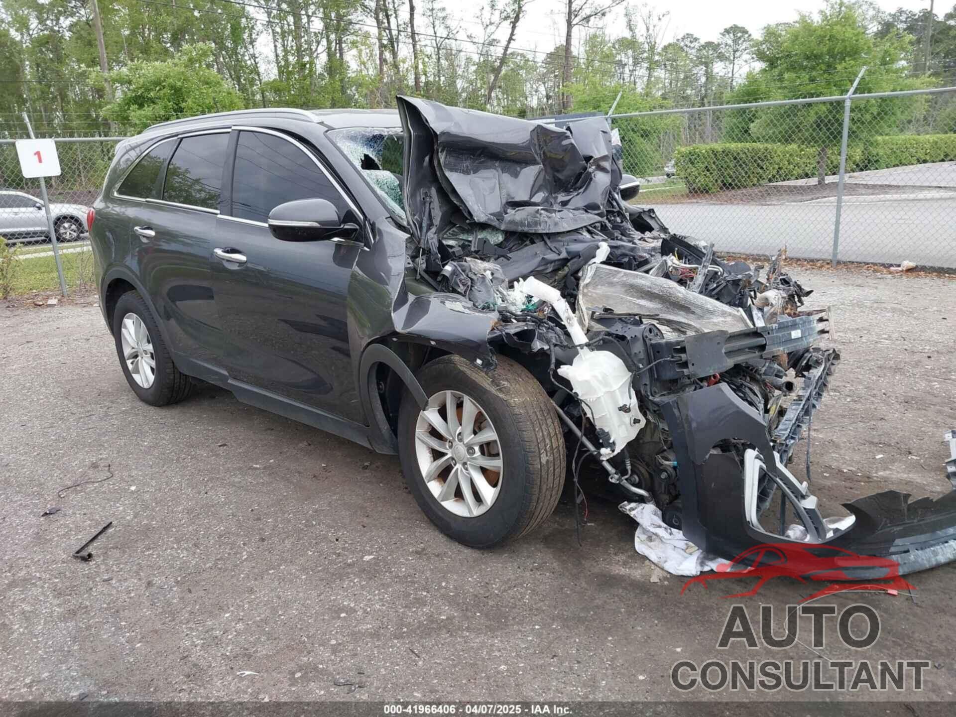 KIA SORENTO 2017 - 5XYPG4A35HG204955