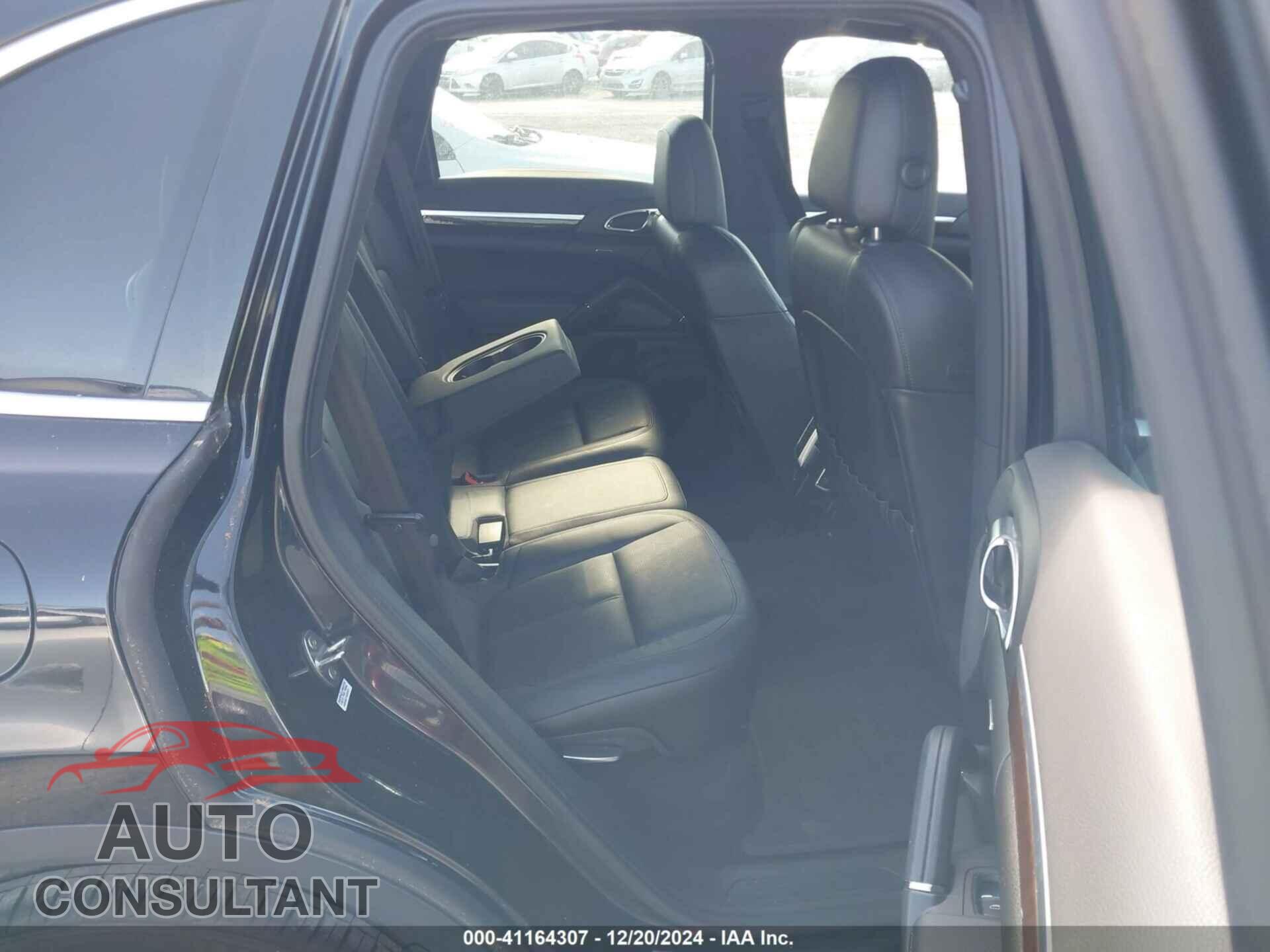 PORSCHE CAYENNE 2012 - WP1AA2A2XCLA08377