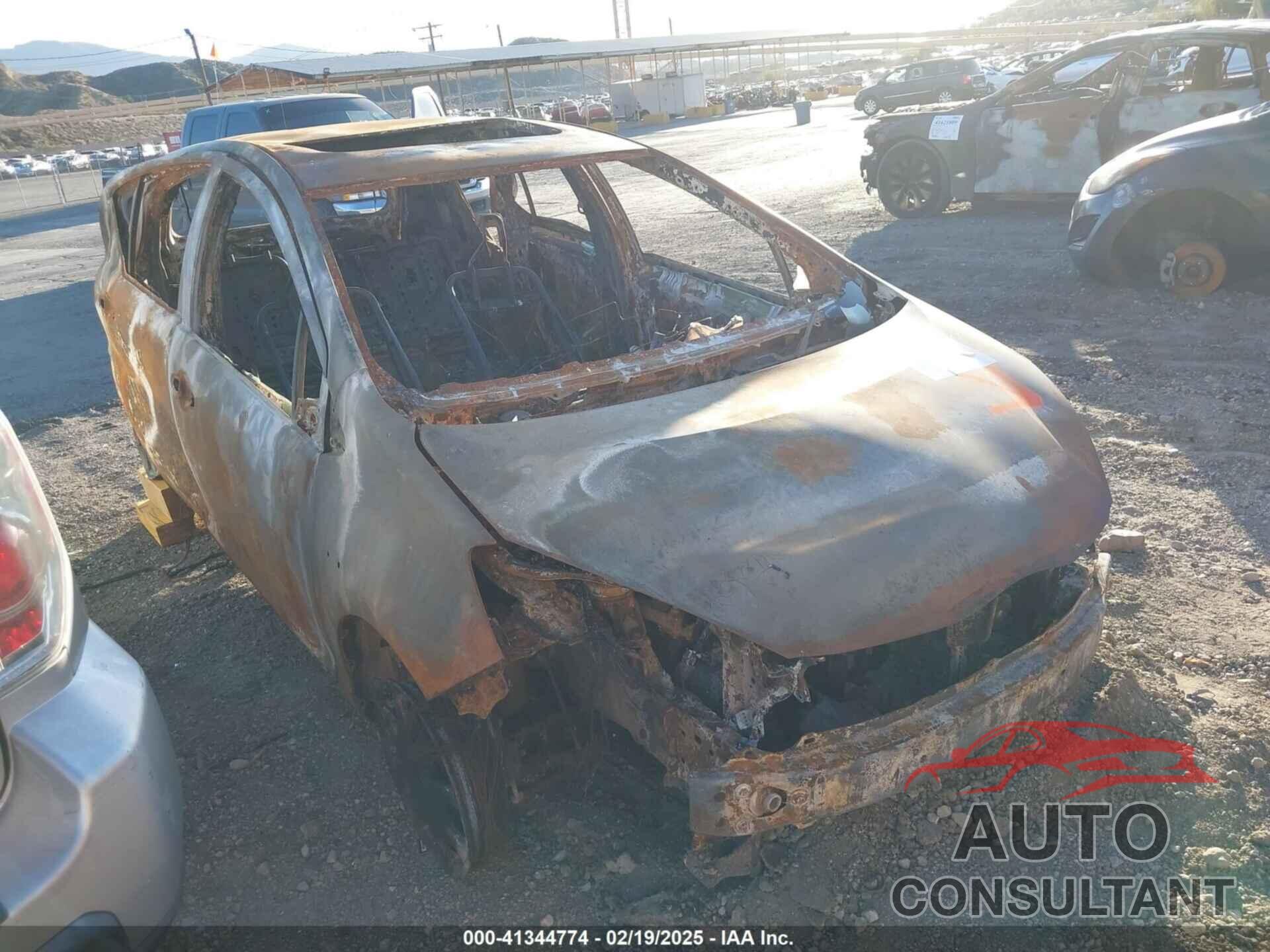 TOYOTA PRIUS C 2012 - JTDKDTB31C1022741