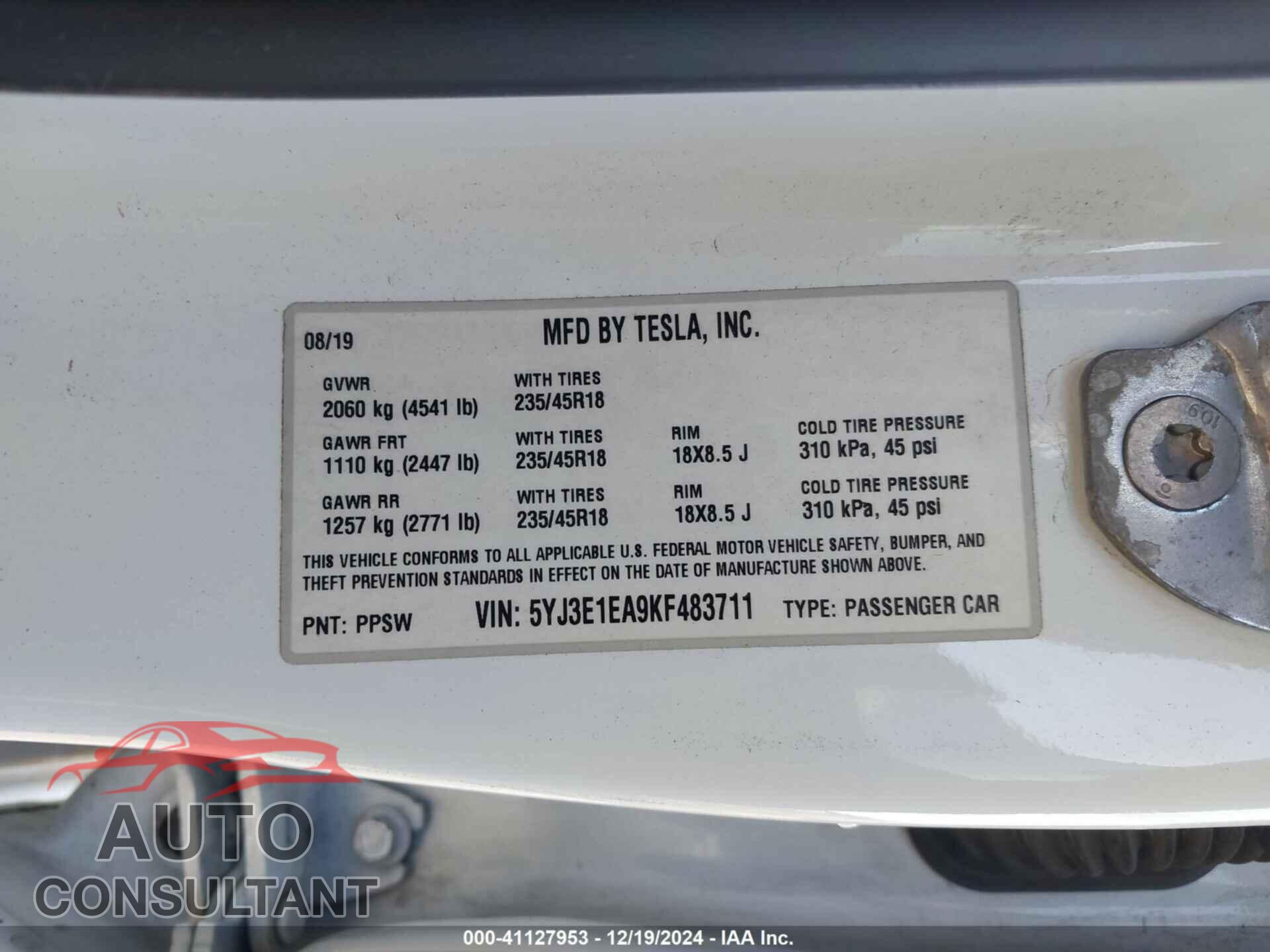 TESLA MODEL 3 2019 - 5YJ3E1EA9KF483711