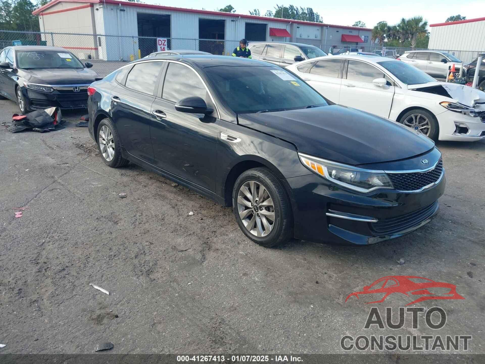 KIA OPTIMA 2018 - 5XXGT4L38JG256924