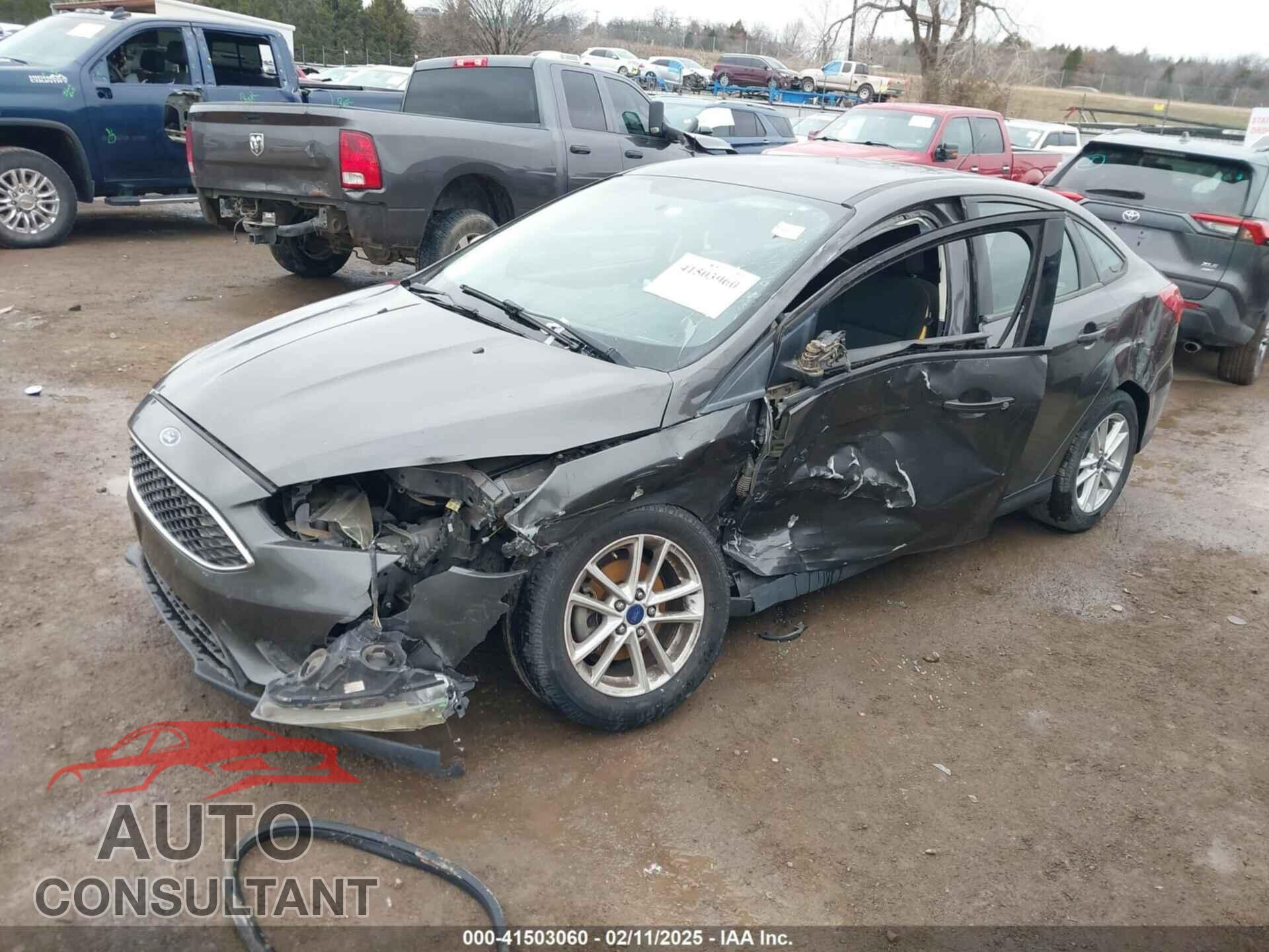 FORD FOCUS 2015 - 1FADP3F21FL374735
