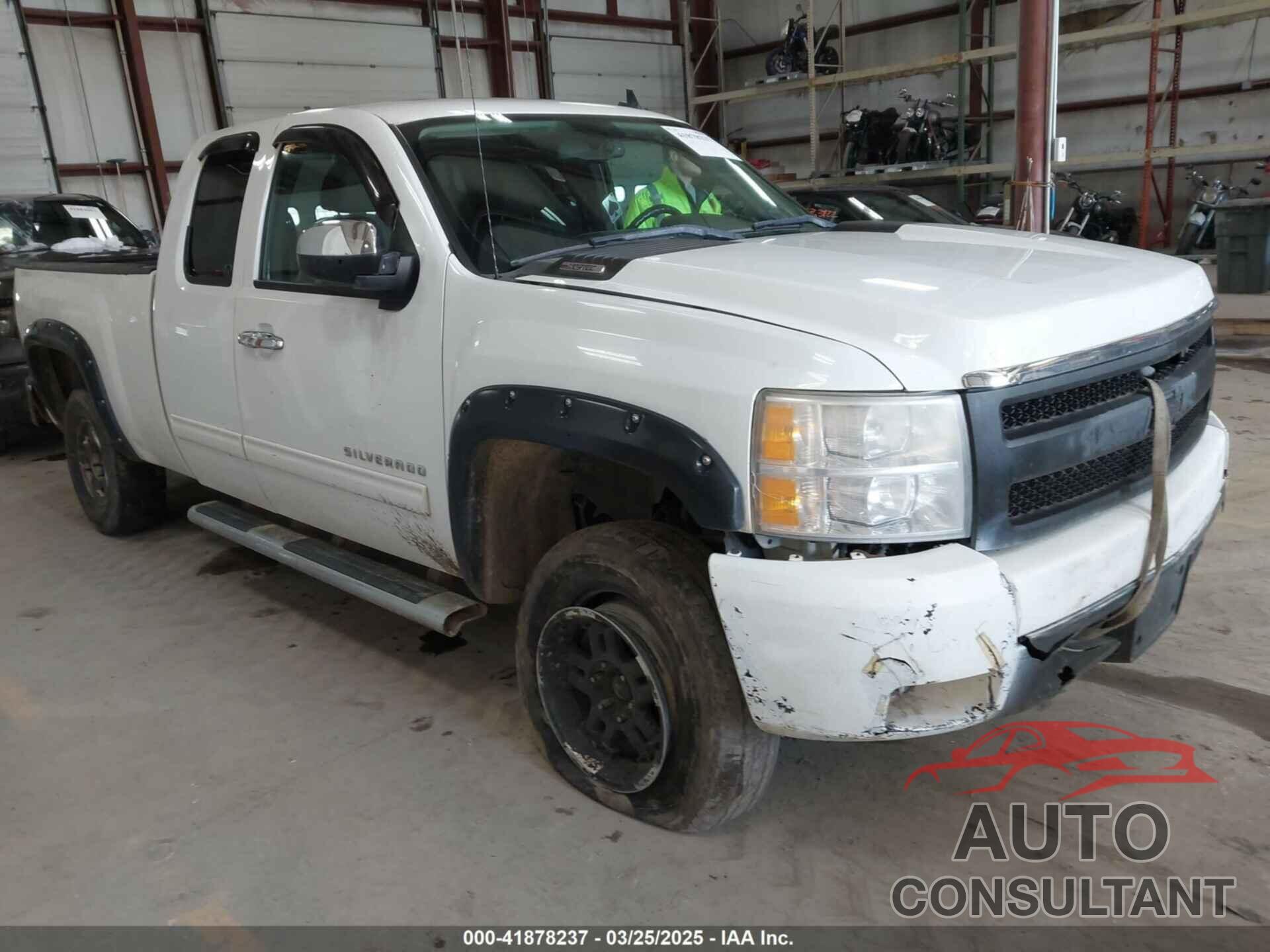 CHEVROLET SILVERADO 1500 2011 - 1GCRKSE34BZ289351