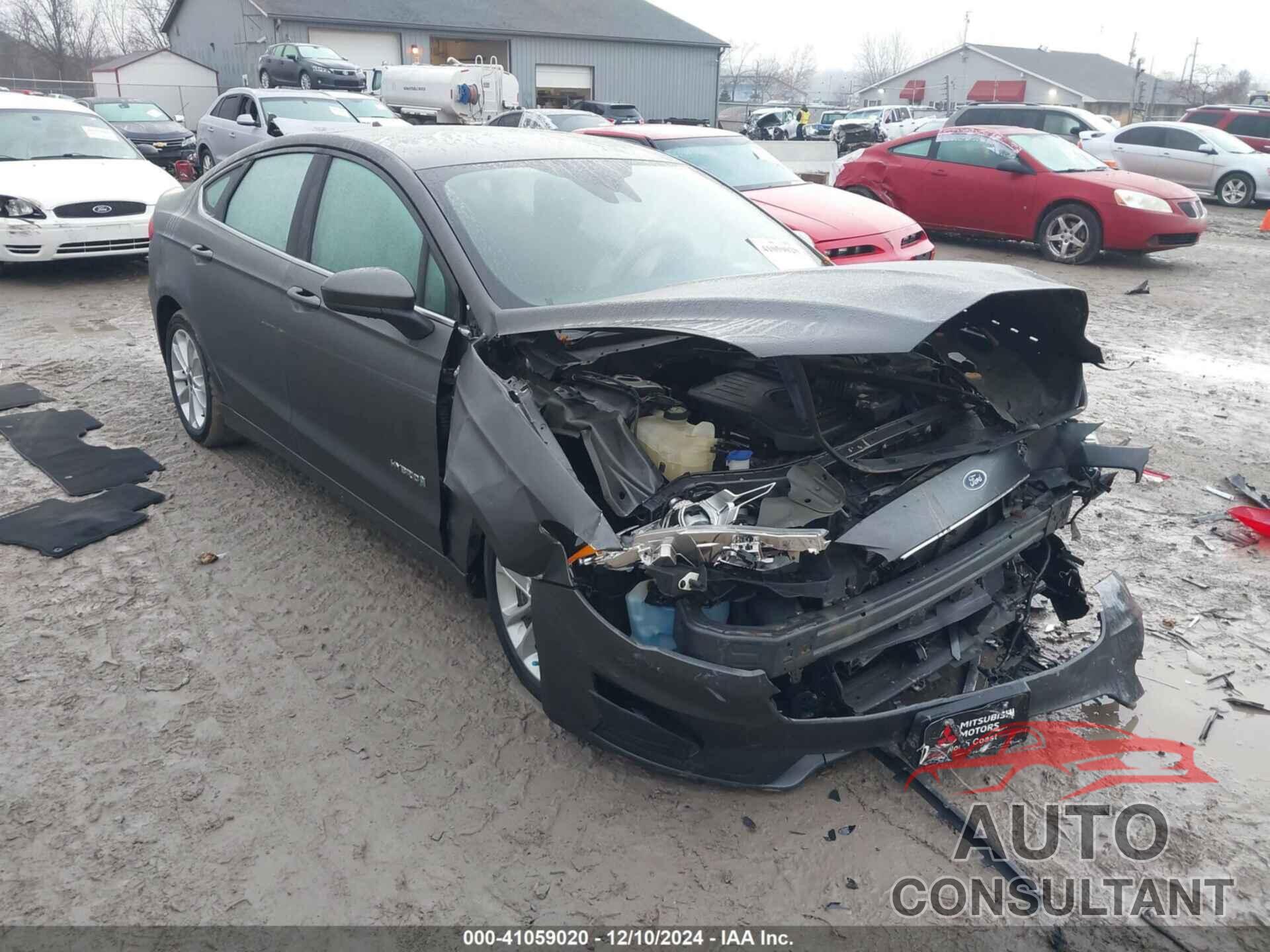 FORD FUSION HYBRID 2019 - 3FA6P0LU6KR158226