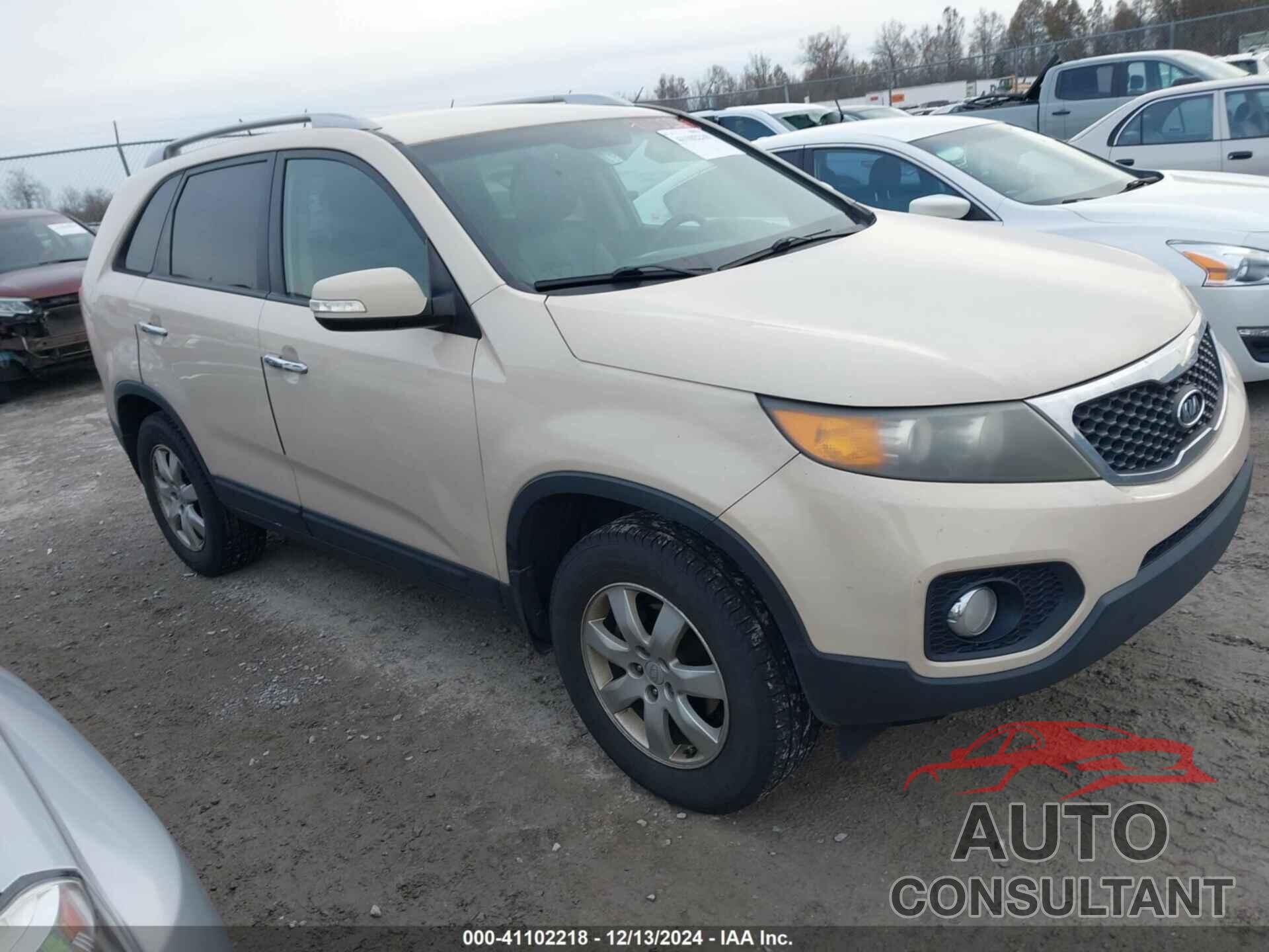 KIA SORENTO 2011 - 5XYKT3A10BG105188