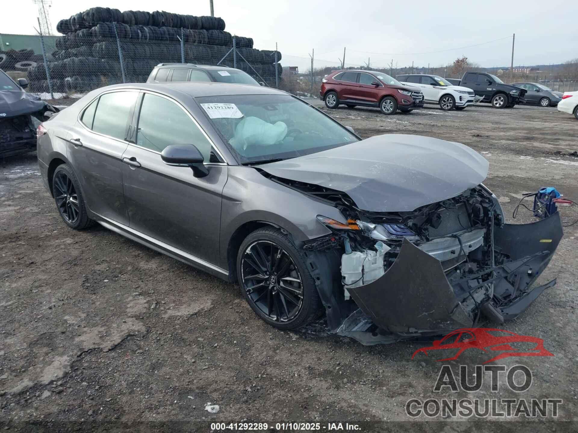 TOYOTA CAMRY 2018 - 4T1B61HK2JU502551