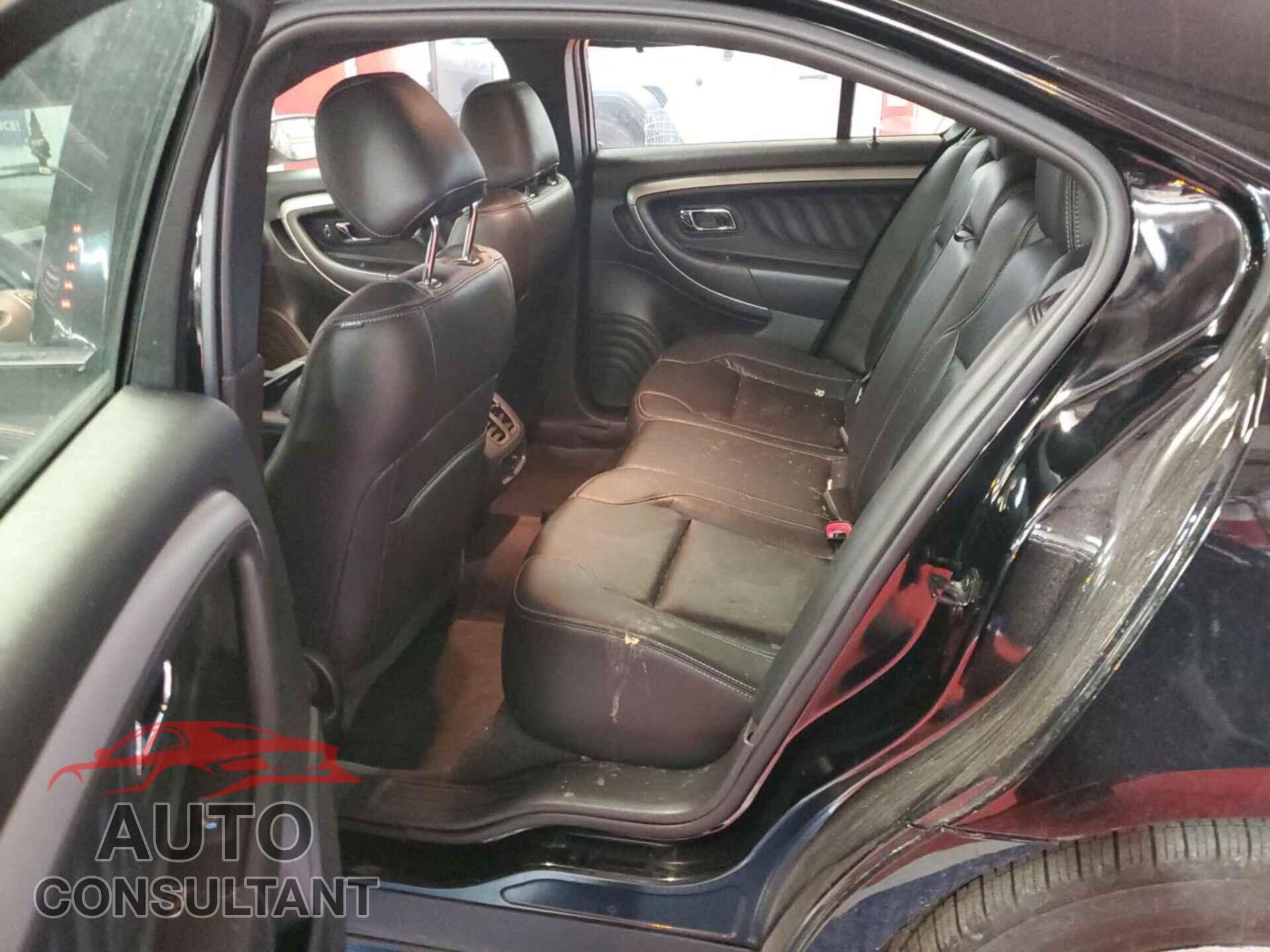 FORD TAURUS 2017 - 1FAHP2E83HG140433