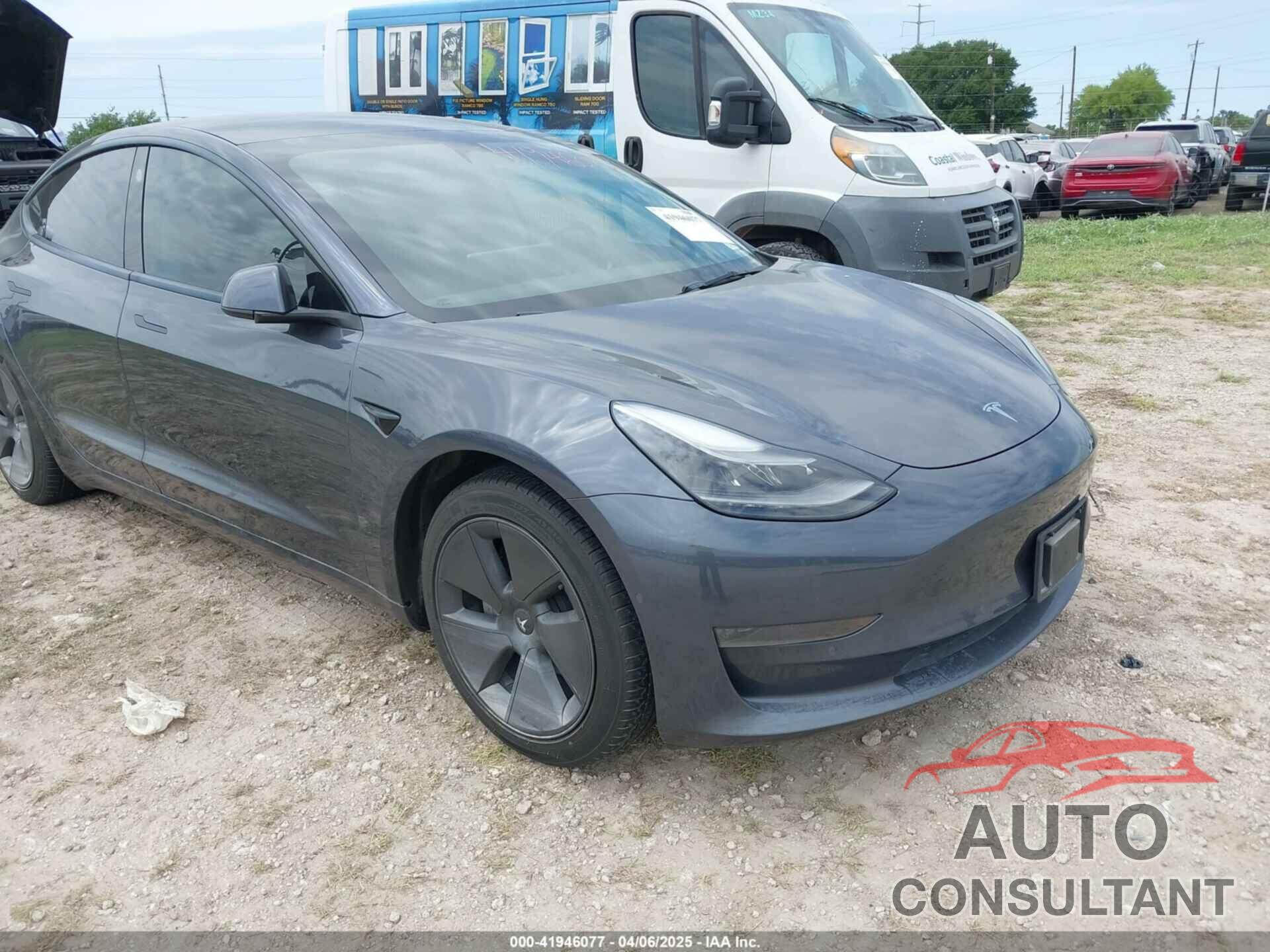 TESLA MODEL 3 2022 - 5YJ3E1EA7NF352930