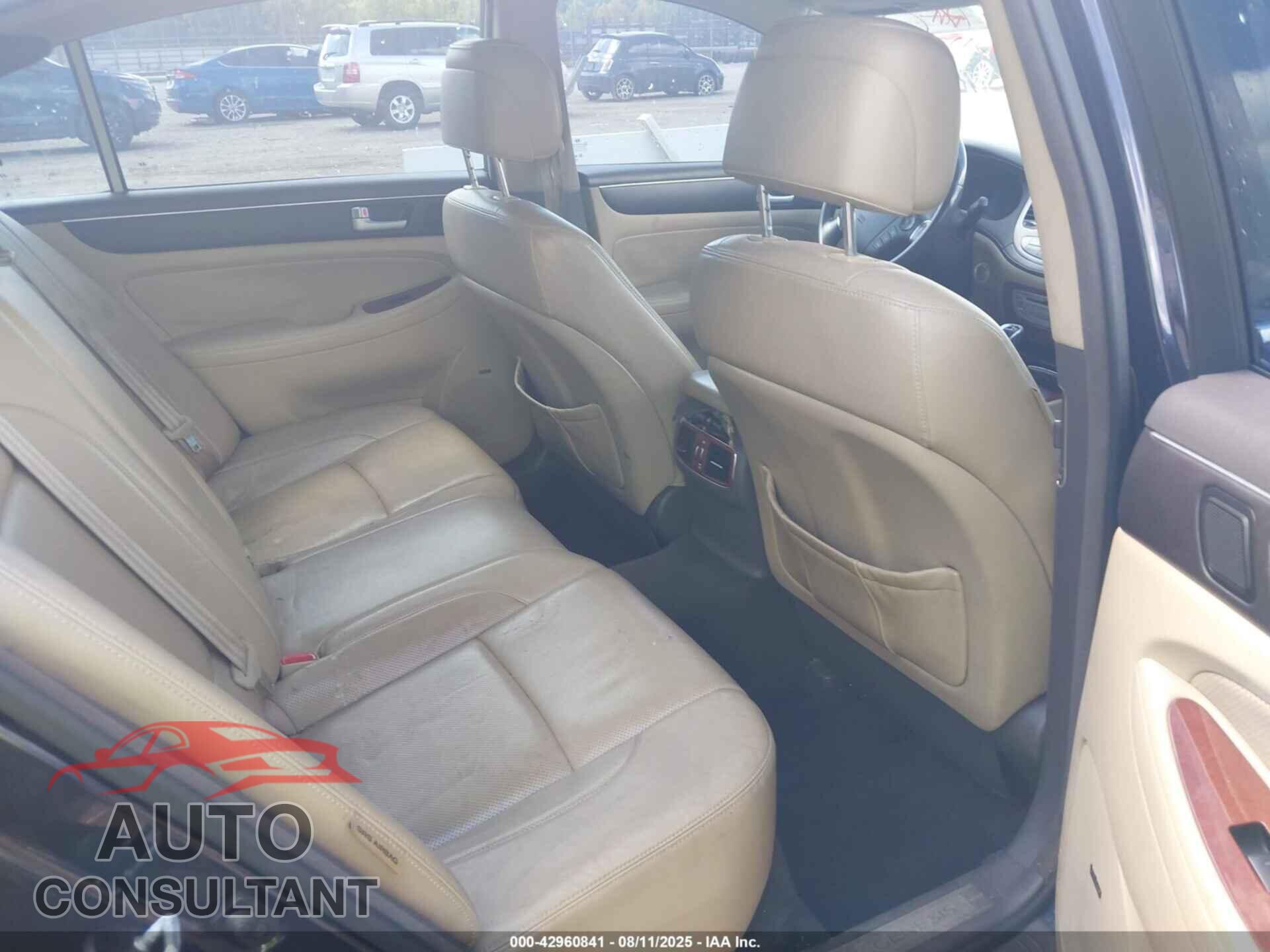 HYUNDAI GENESIS 2013 - KMHGC4DD2DU224729