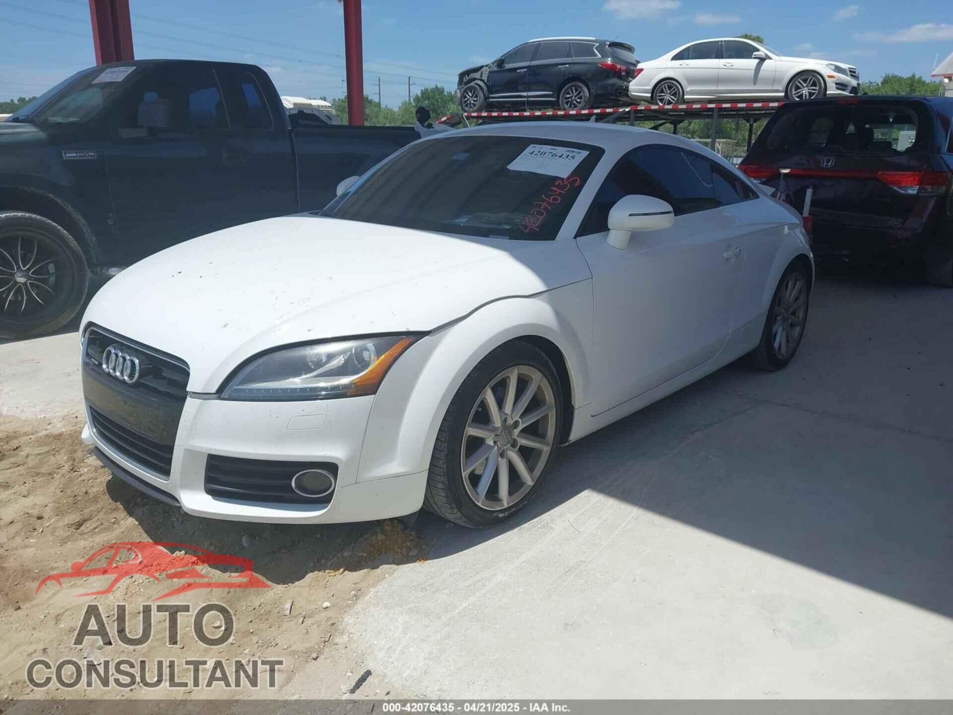 AUDI TT 2012 - TRUBFAFK8C1010530