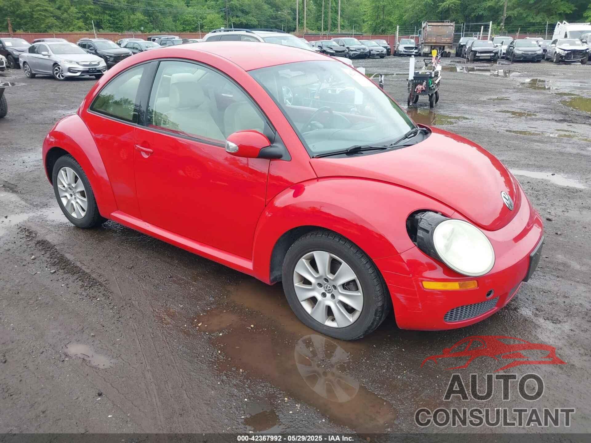 VOLKSWAGEN NEW BEETLE 2010 - 3VWPW3AG2AM030395