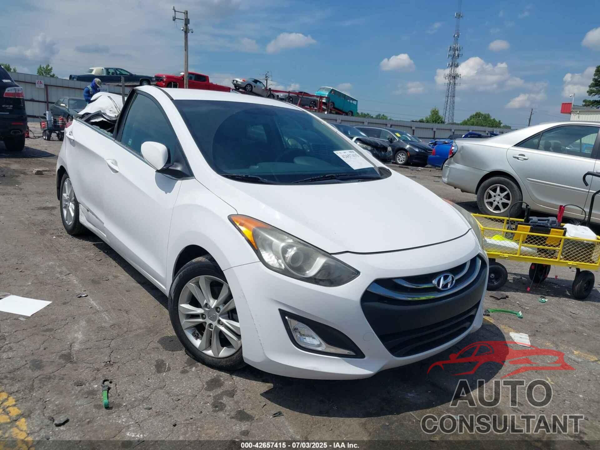 HYUNDAI ELANTRA GT 2013 - KMHD35LE1DU091271