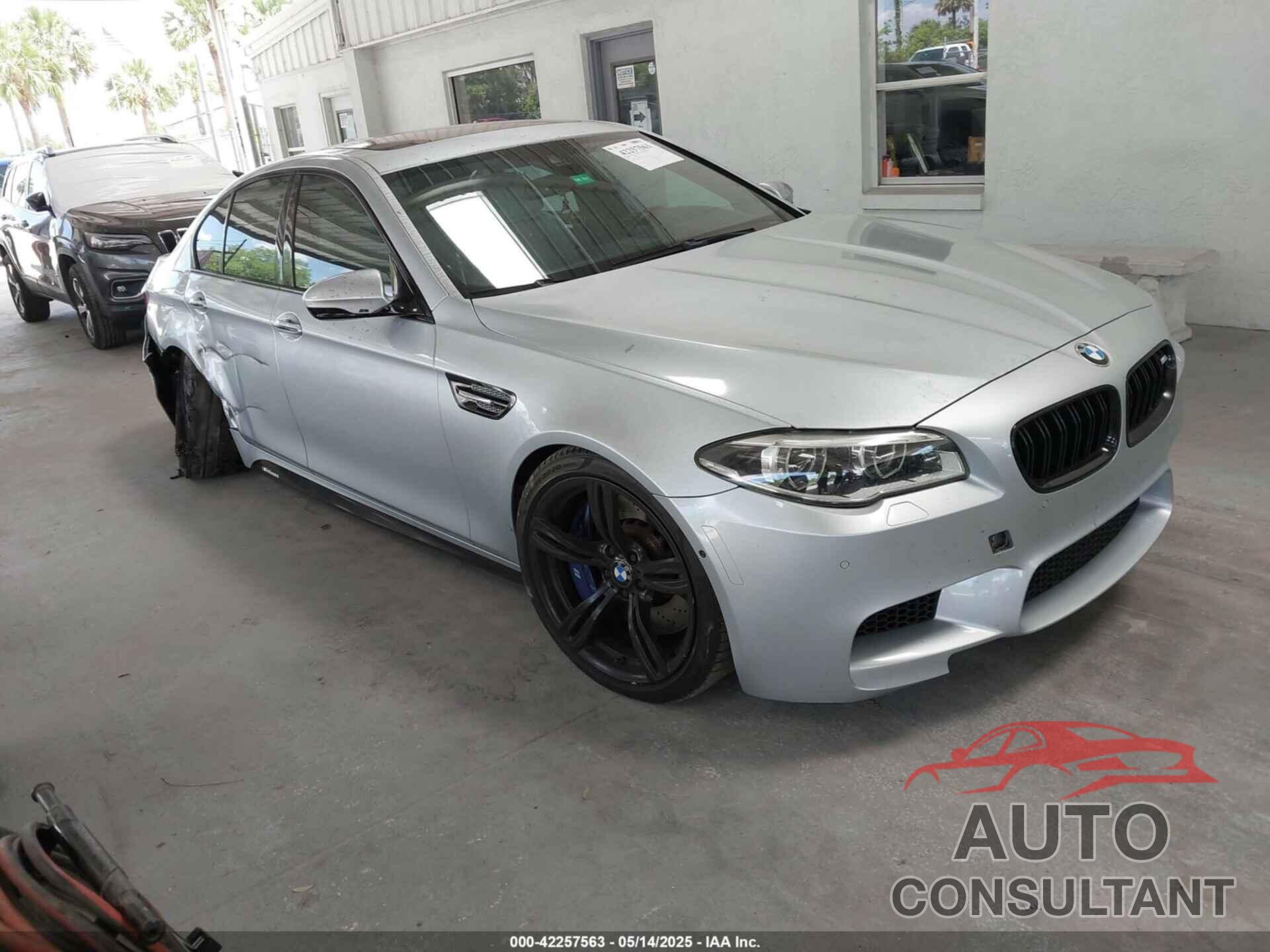 BMW M5 2014 - WBSFV9C57ED097794