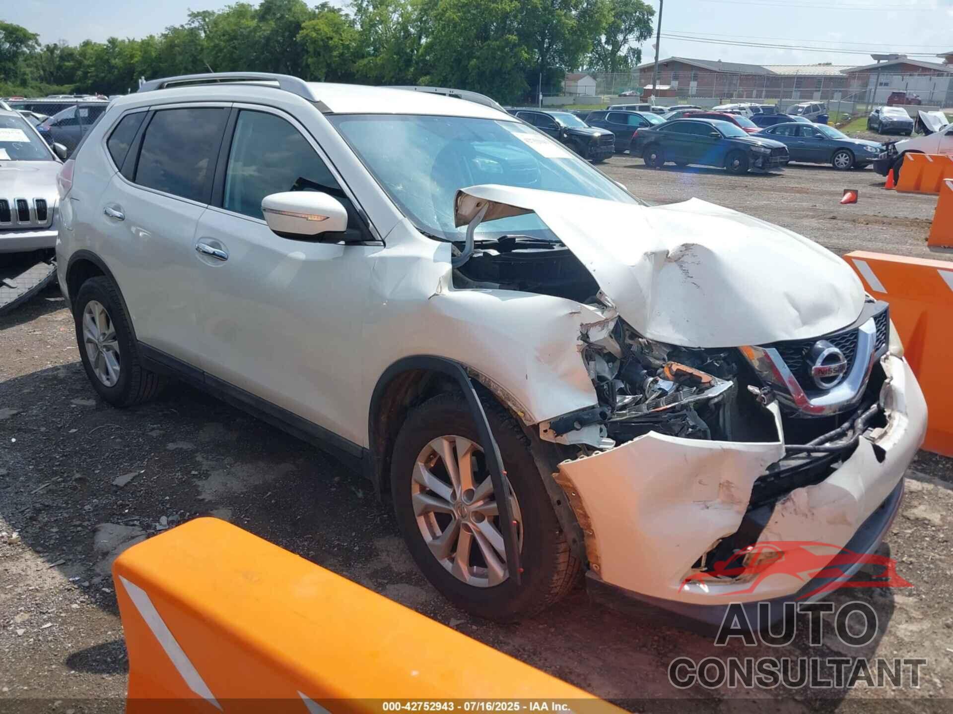 NISSAN ROGUE 2015 - 5N1AT2MT0FC794481