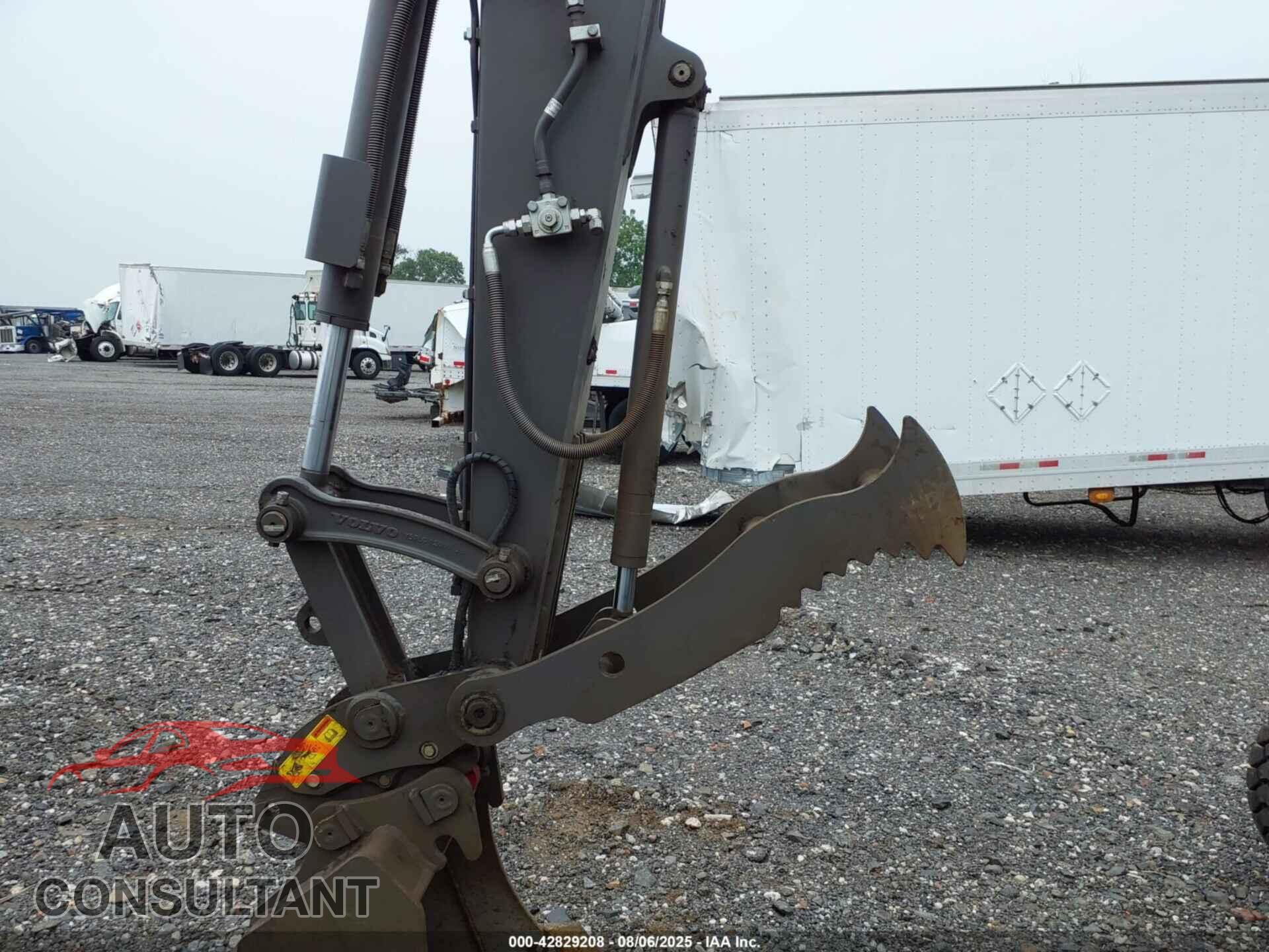 VOLVO EW EXCAVATOR 2024 - VCEEW60EC00316949