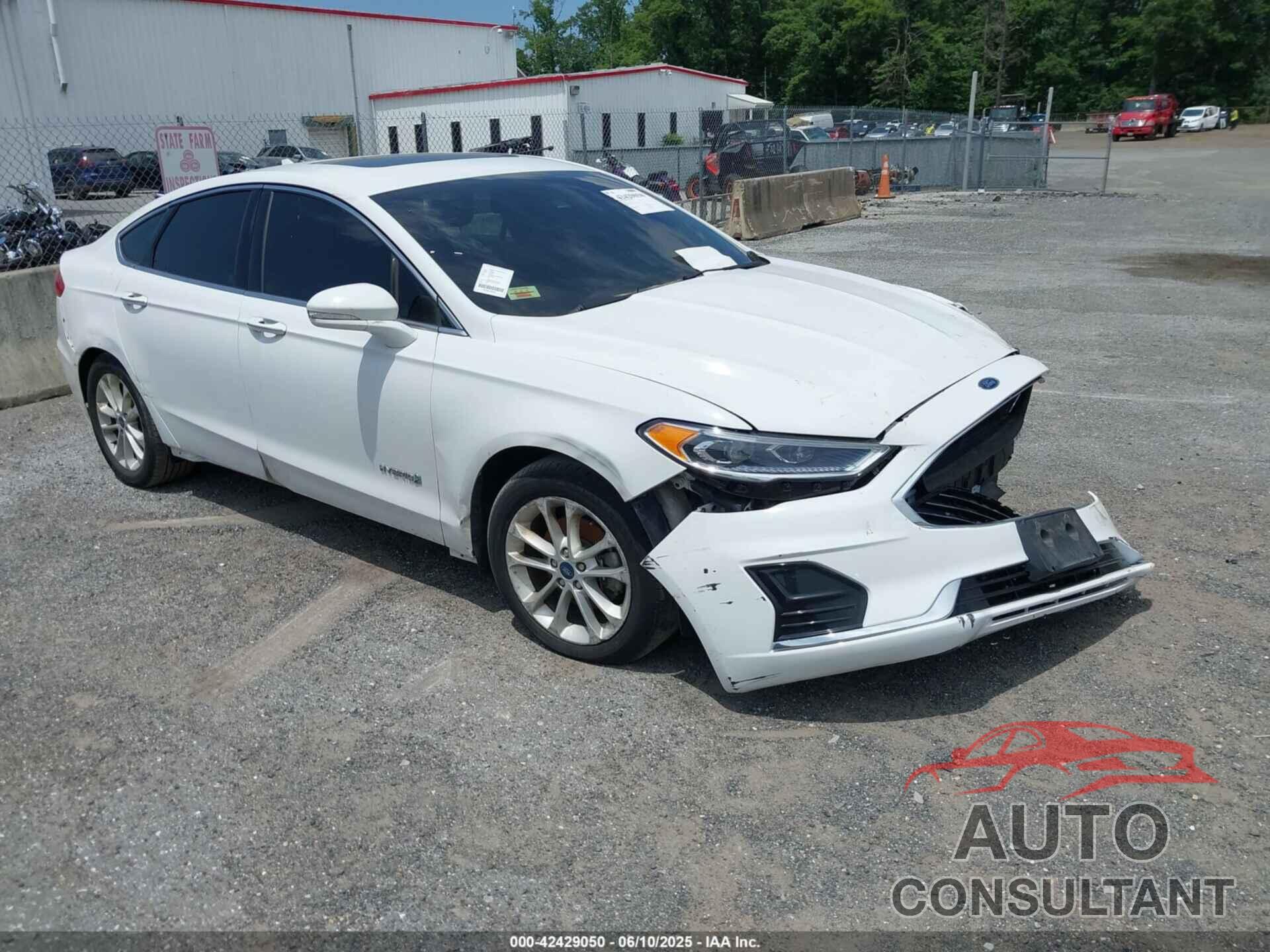 FORD FUSION HYBRID 2019 - 3FA6P0MU4KR182216
