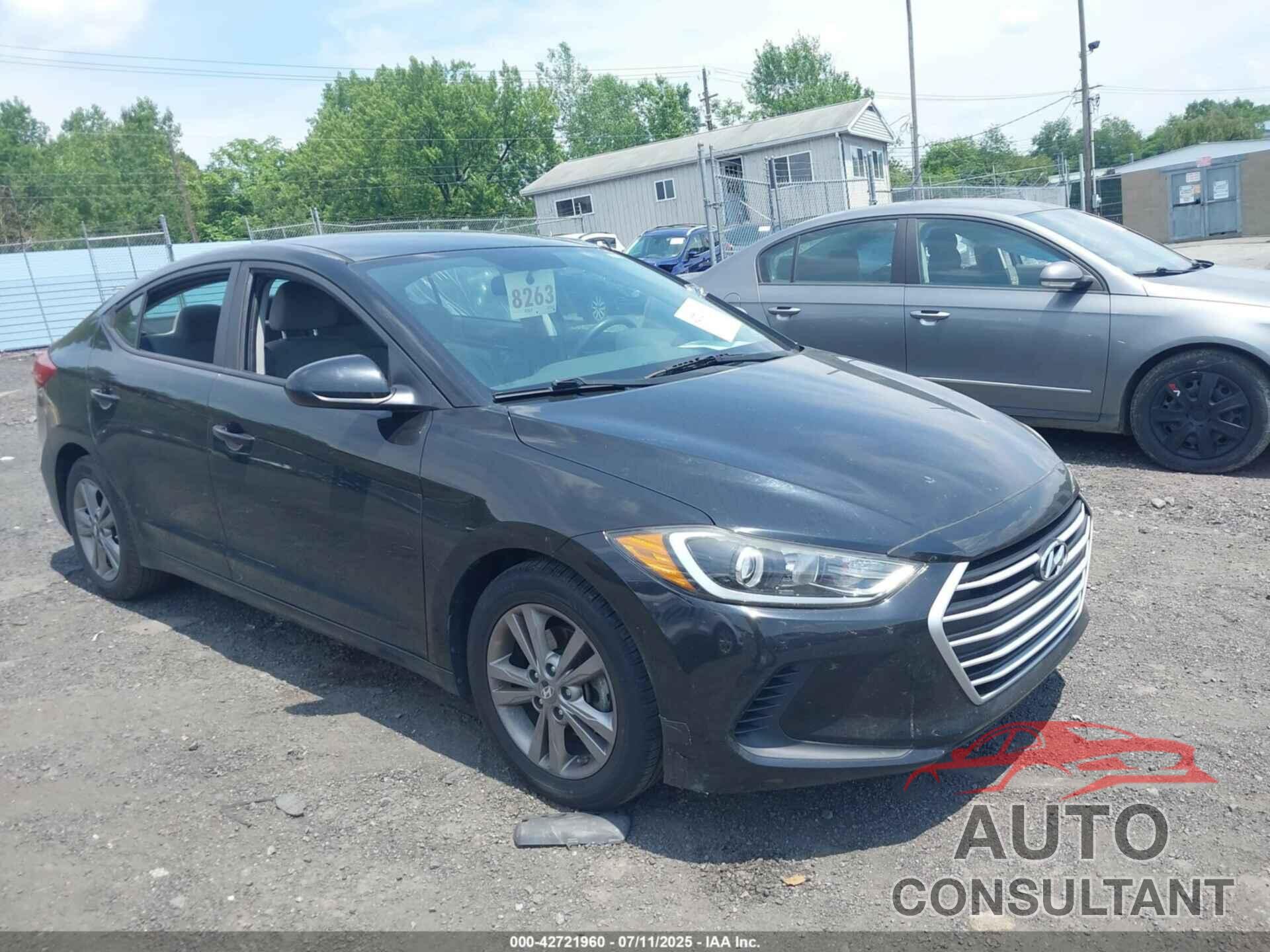 HYUNDAI ELANTRA 2017 - KMHD84LF5HU206352