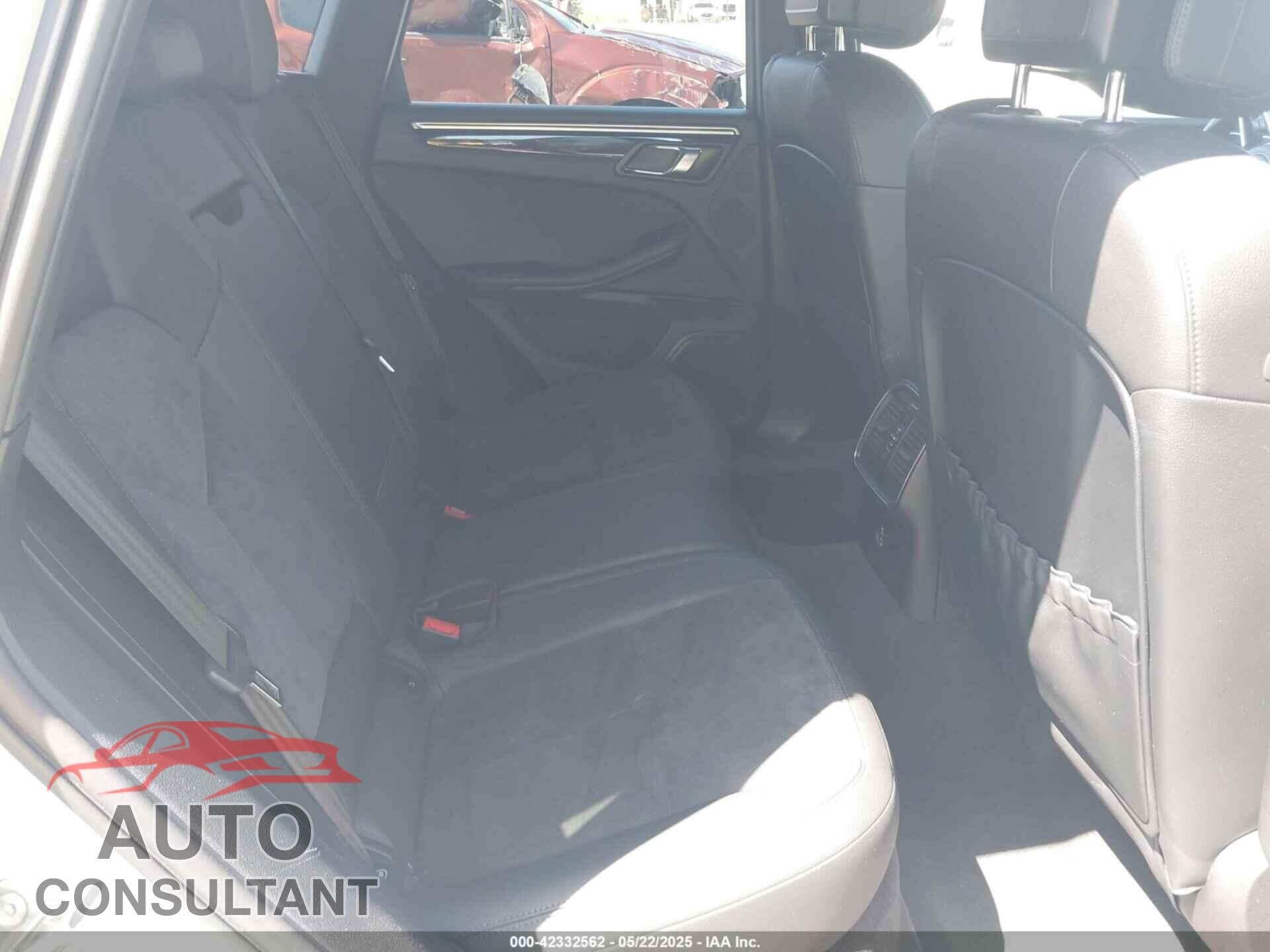 PORSCHE MACAN 2021 - WP1AA2A51MLB00523