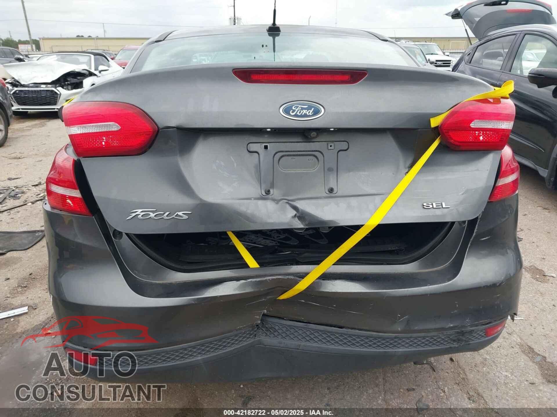 FORD FOCUS 2017 - 1FADP3F23HL325751