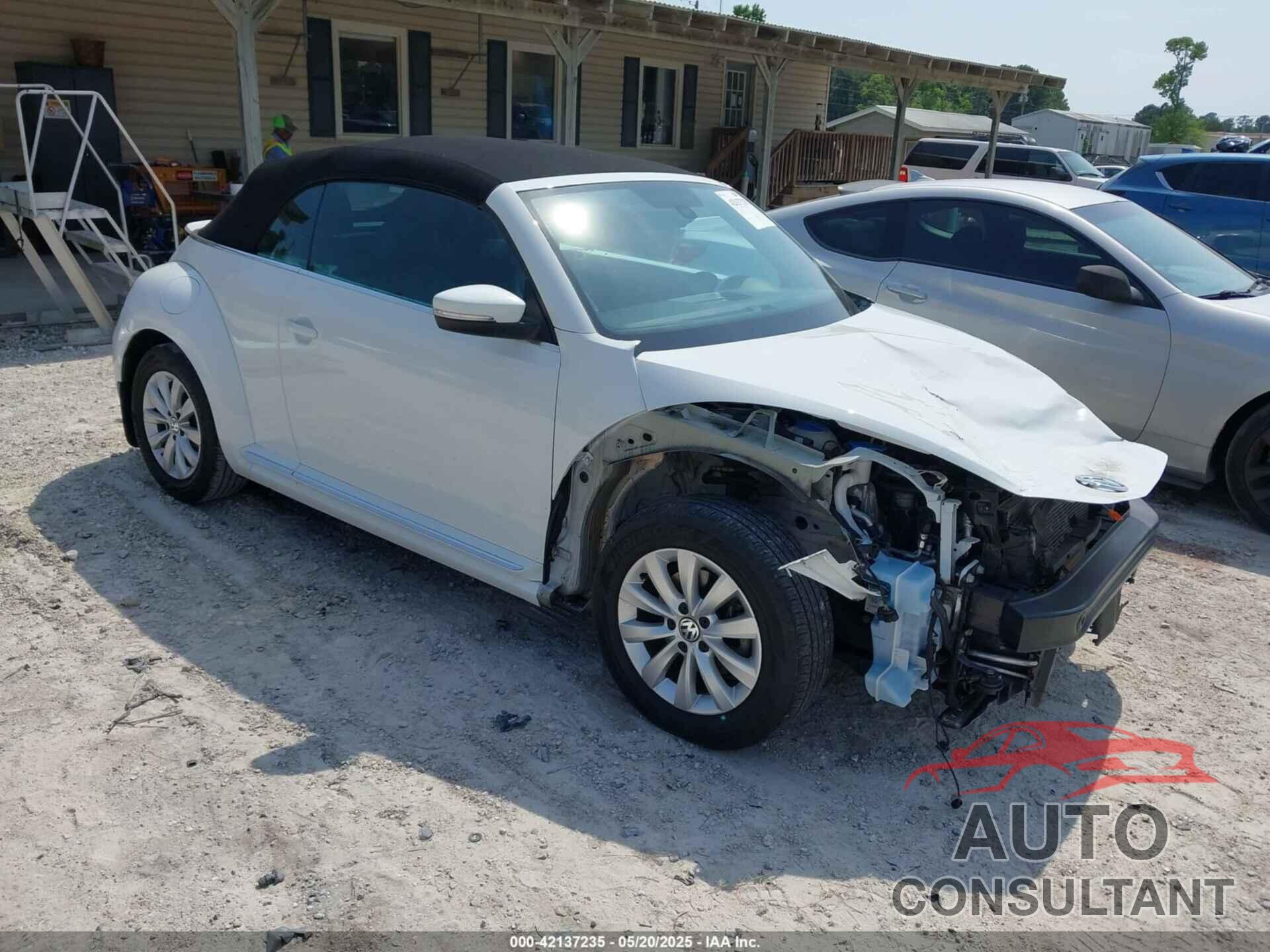 VOLKSWAGEN BEETLE 2017 - 3VW517AT9HM800824