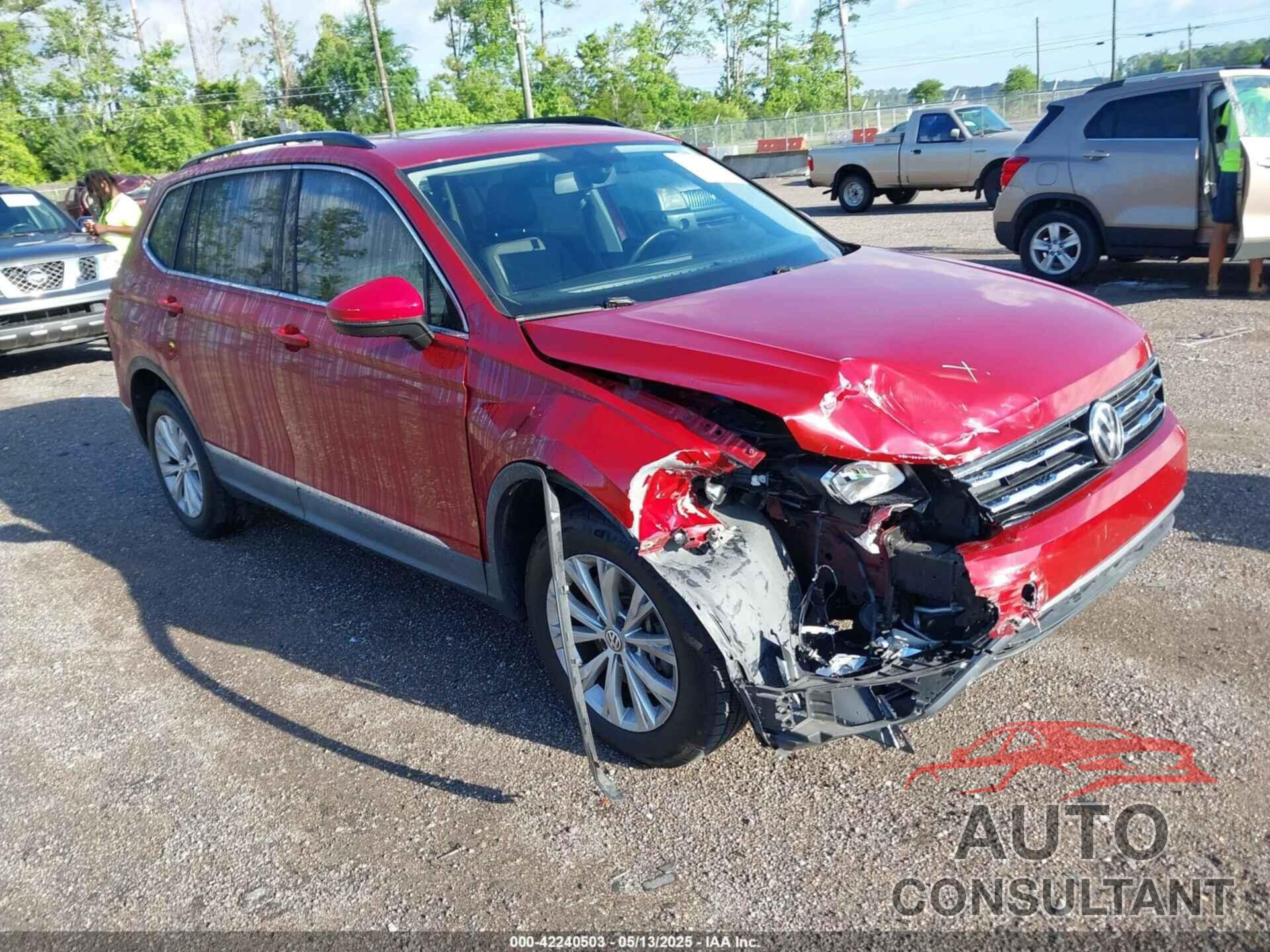VOLKSWAGEN TIGUAN 2018 - 3VV3B7AX3JM054842